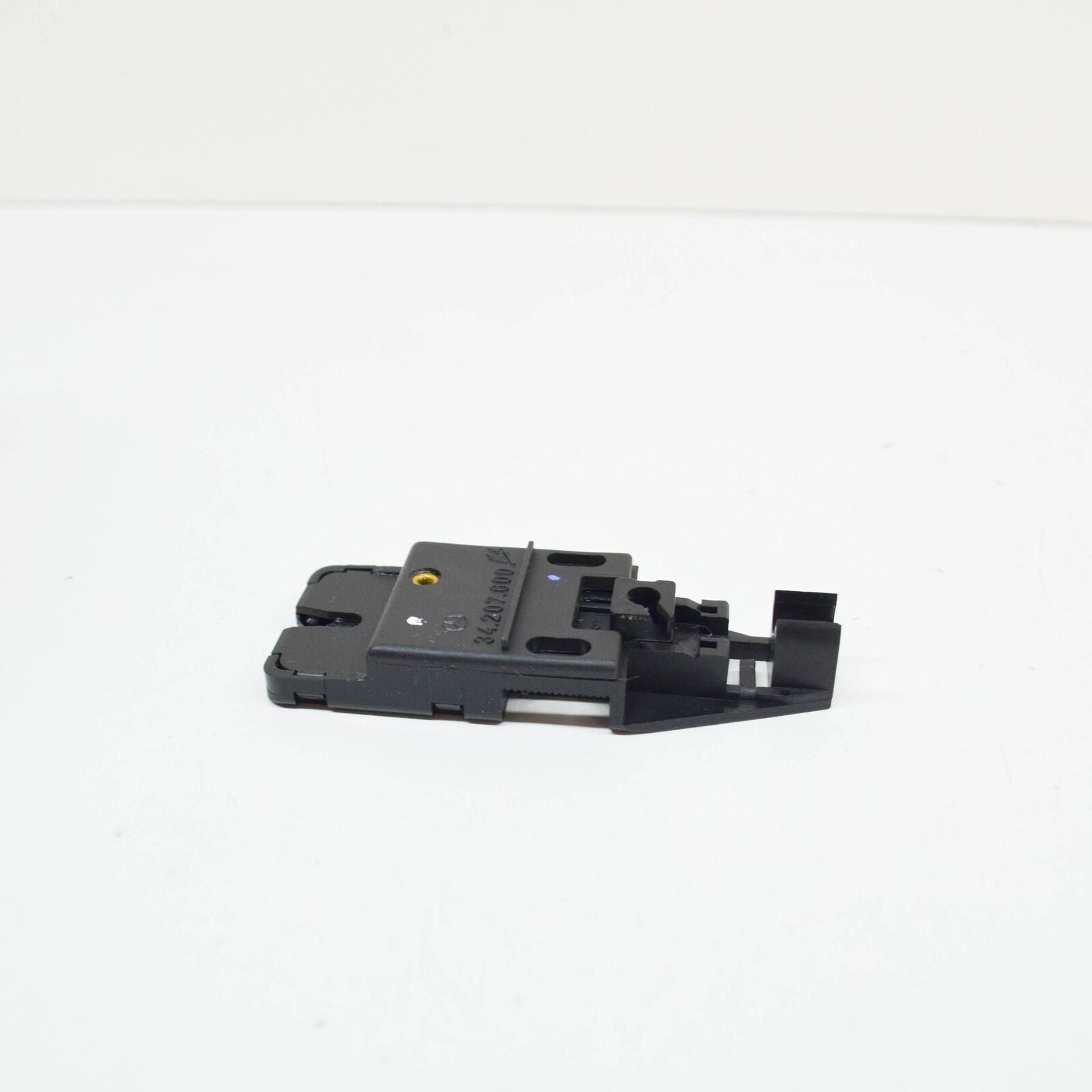 NEW MERCEDES BENZ CL C215 GLOVE BOX LATCH FASTENER A2206800484 ORIGINAL