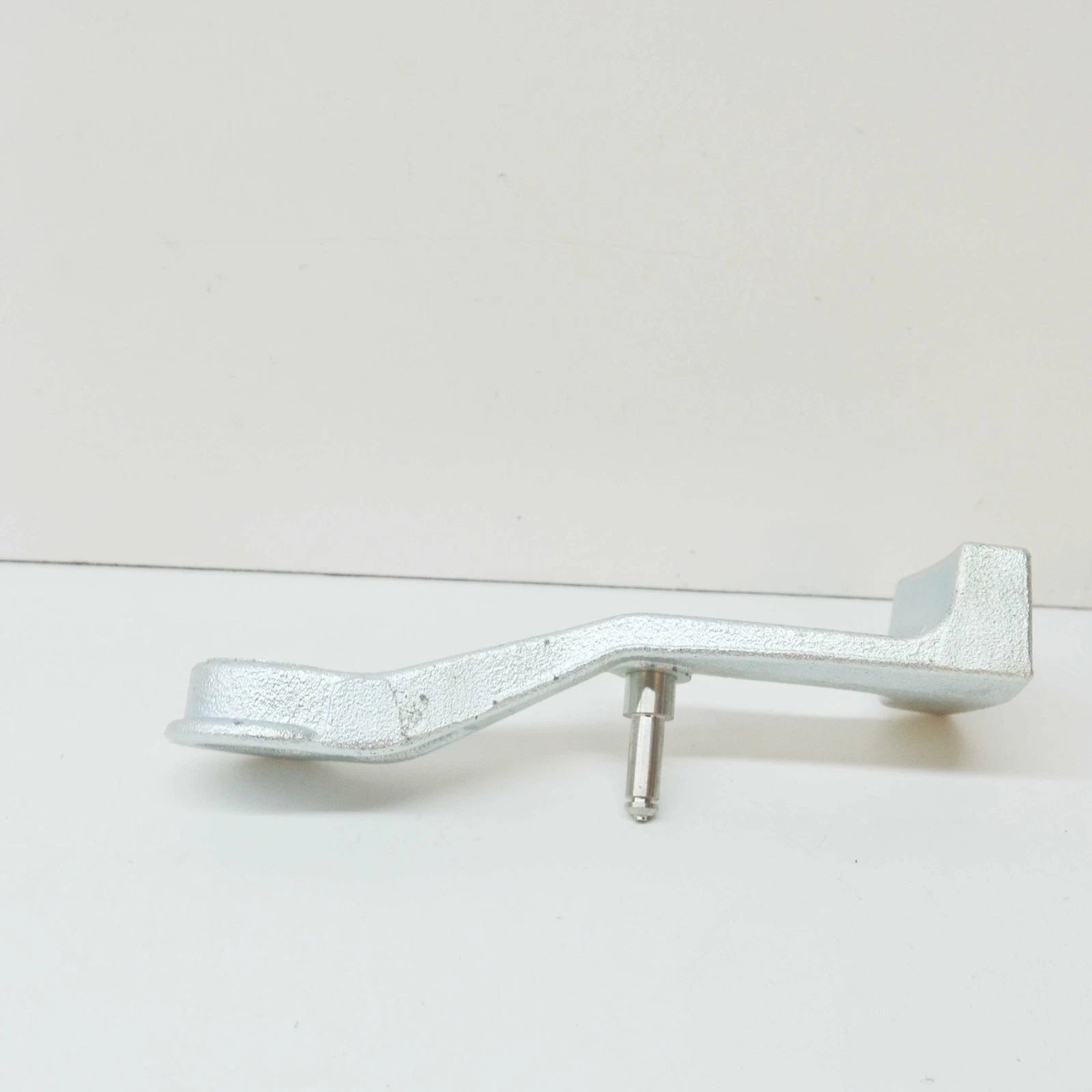 NEW VOLKSWAGEN AMAROK FRONT GEARSHIFT LEVER 2H0711051B