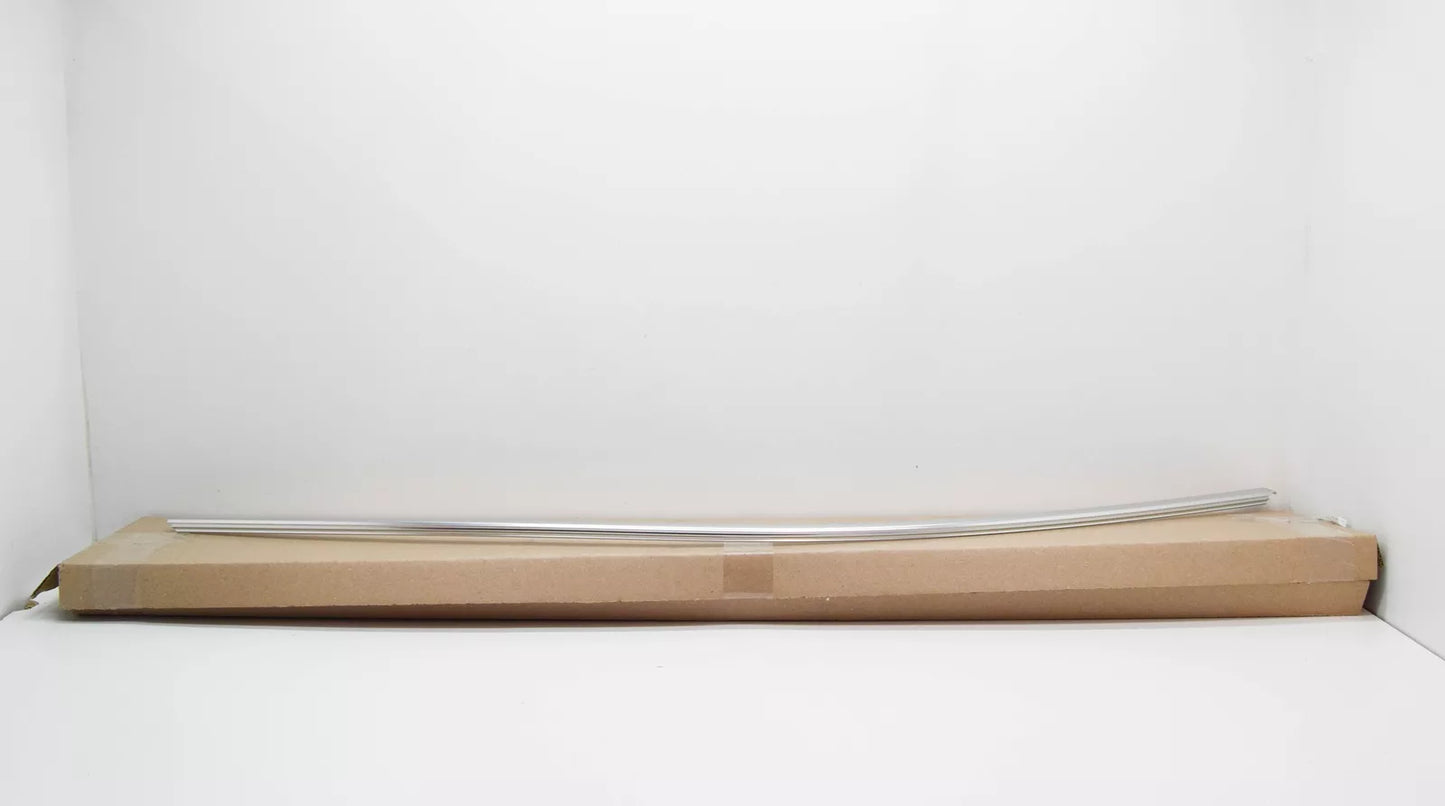 NEW BMW X4 F26 FRONT RIGHT DOOR WINDOW FRAME COVER 51317335624 ORIGINAL