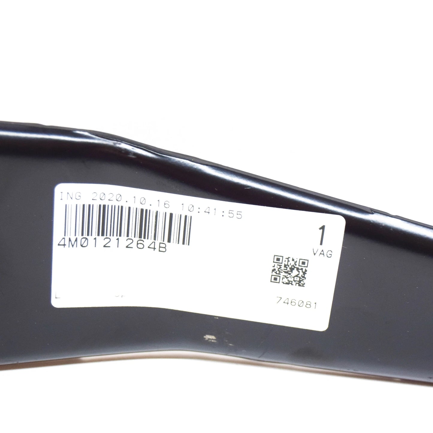 NEW AUDI Q7 4M RIGHT REAR ADDITIONAL COOLANT RADIATOR HOLDER 4M0121264B ORIGINAL