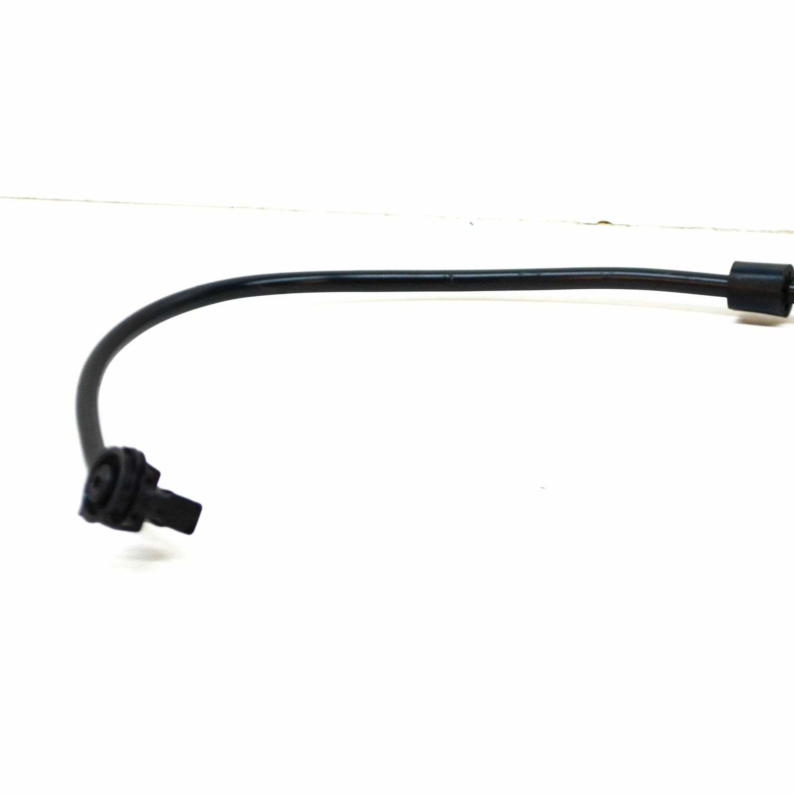 NEW MB GLC X253 RADIATOR VENT PIPE TO RIGHT EXPANSION TANK A2535010925 ORIGINAL