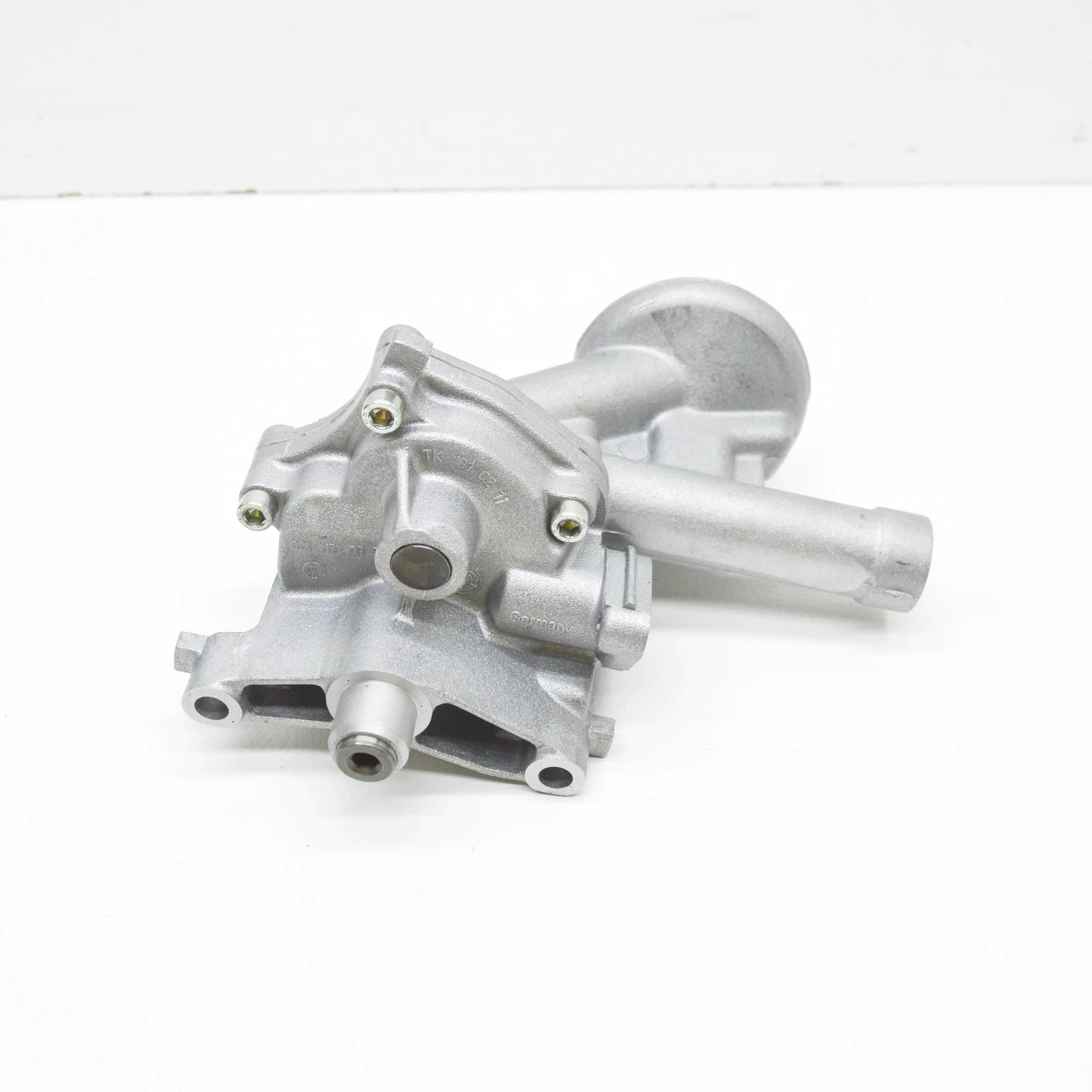 NEW AUDI TT 8N OIL PUMP 021115105B ORIGINAL
