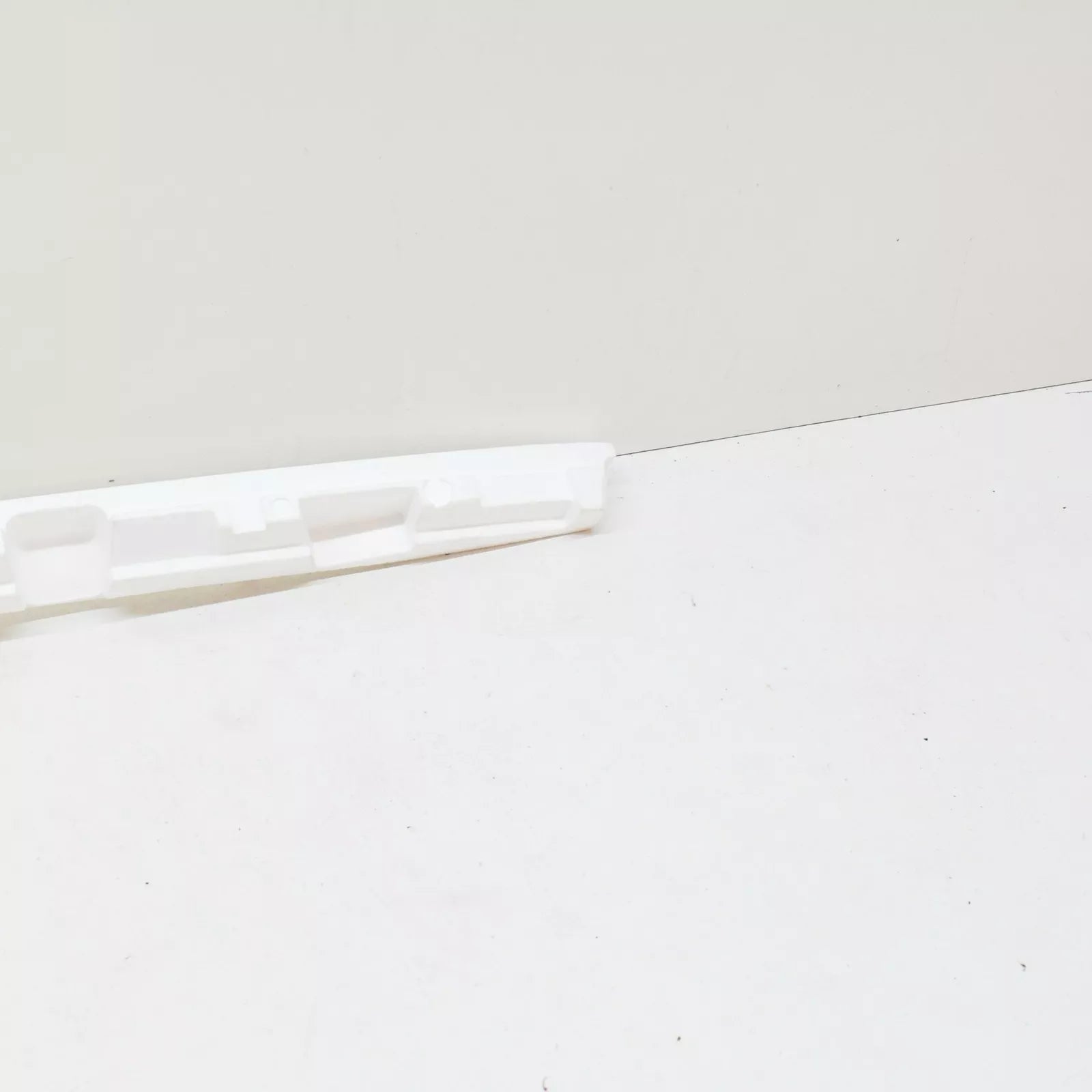 NEW BMW 5 E39 REAR BUMPER INSERT 51128174878 8174878 ORIGINAL