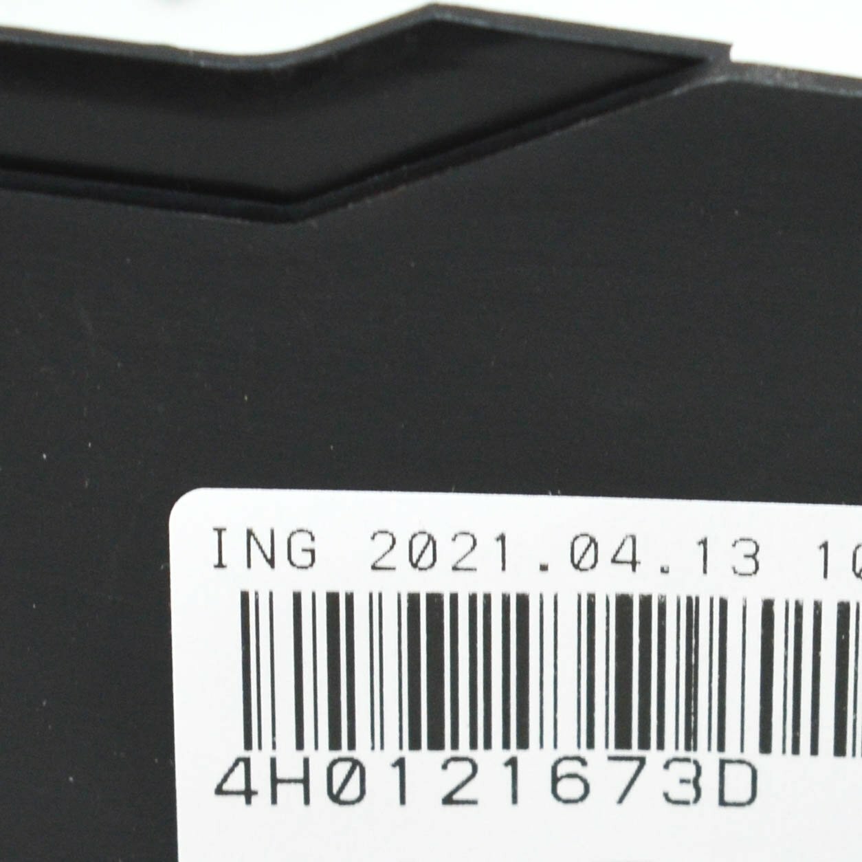 NEW AUDI A8 S8 QUATTRO 4H LEFT AUXILIARY RADIATOR BRACKET 4H0121673D ORIGINAL