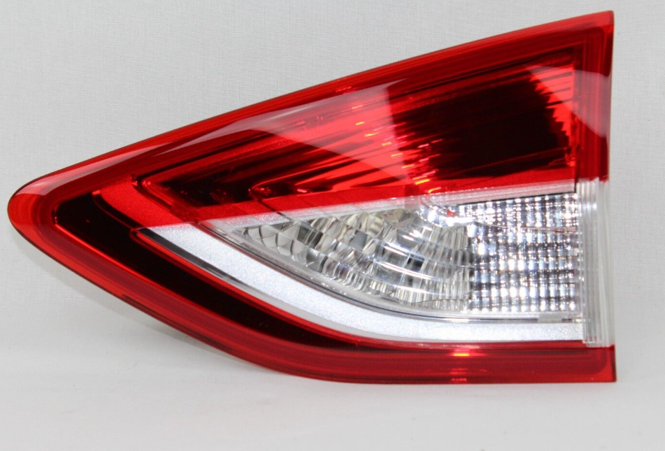 new ford kuga mk2 c520 rear right inner taillight 2070888 cv44-13a602-ah