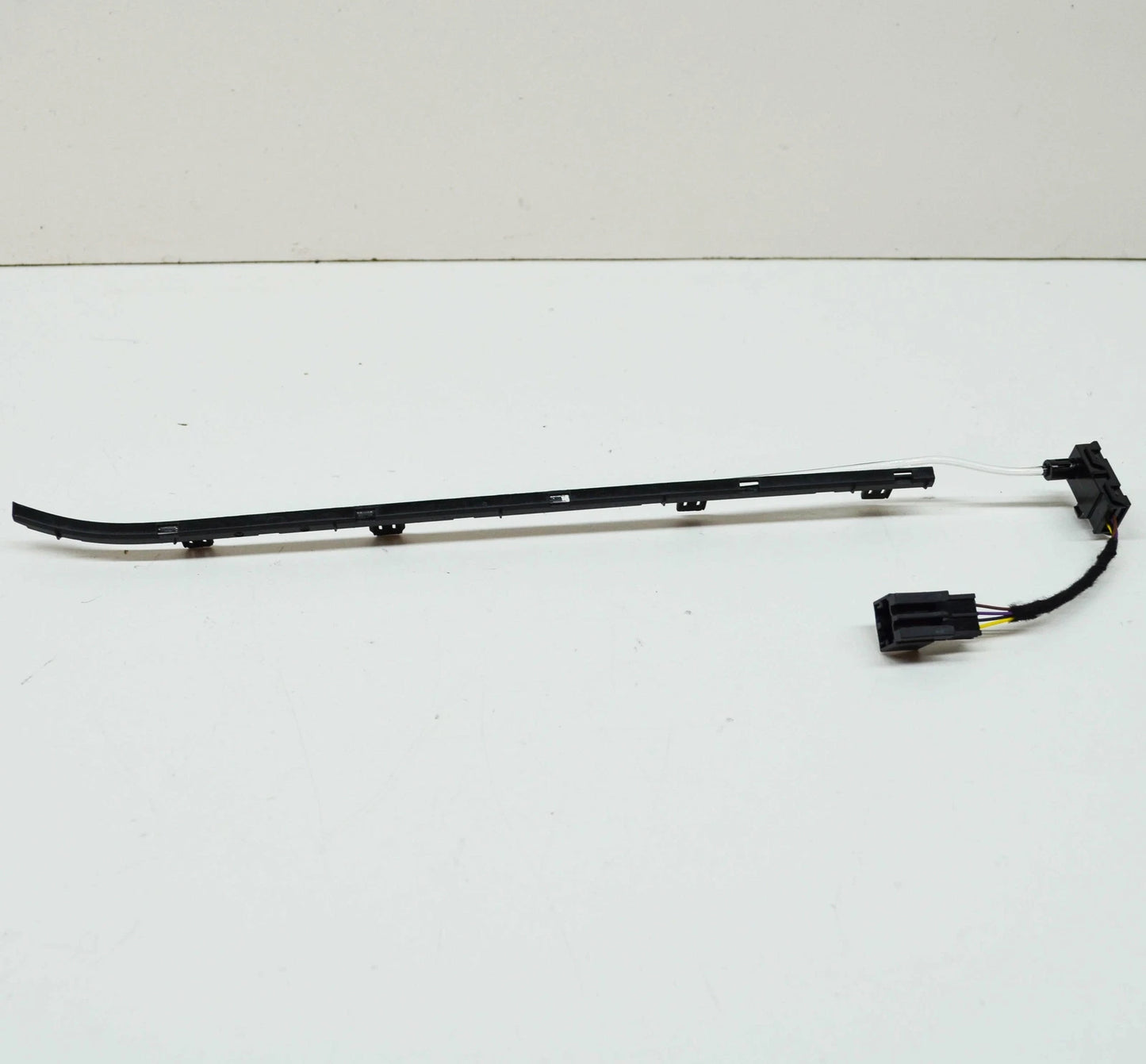 NEW AUDI A4 B9 FRONT LEFT CENTER CONSOLE INTERIOR LIGHT FIBRE 8W0947093A