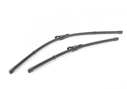 NEW MERCEDES-BENZ B W246 FRONT WIPER BLADE SET RHD A2468201345 ORIGINAL
