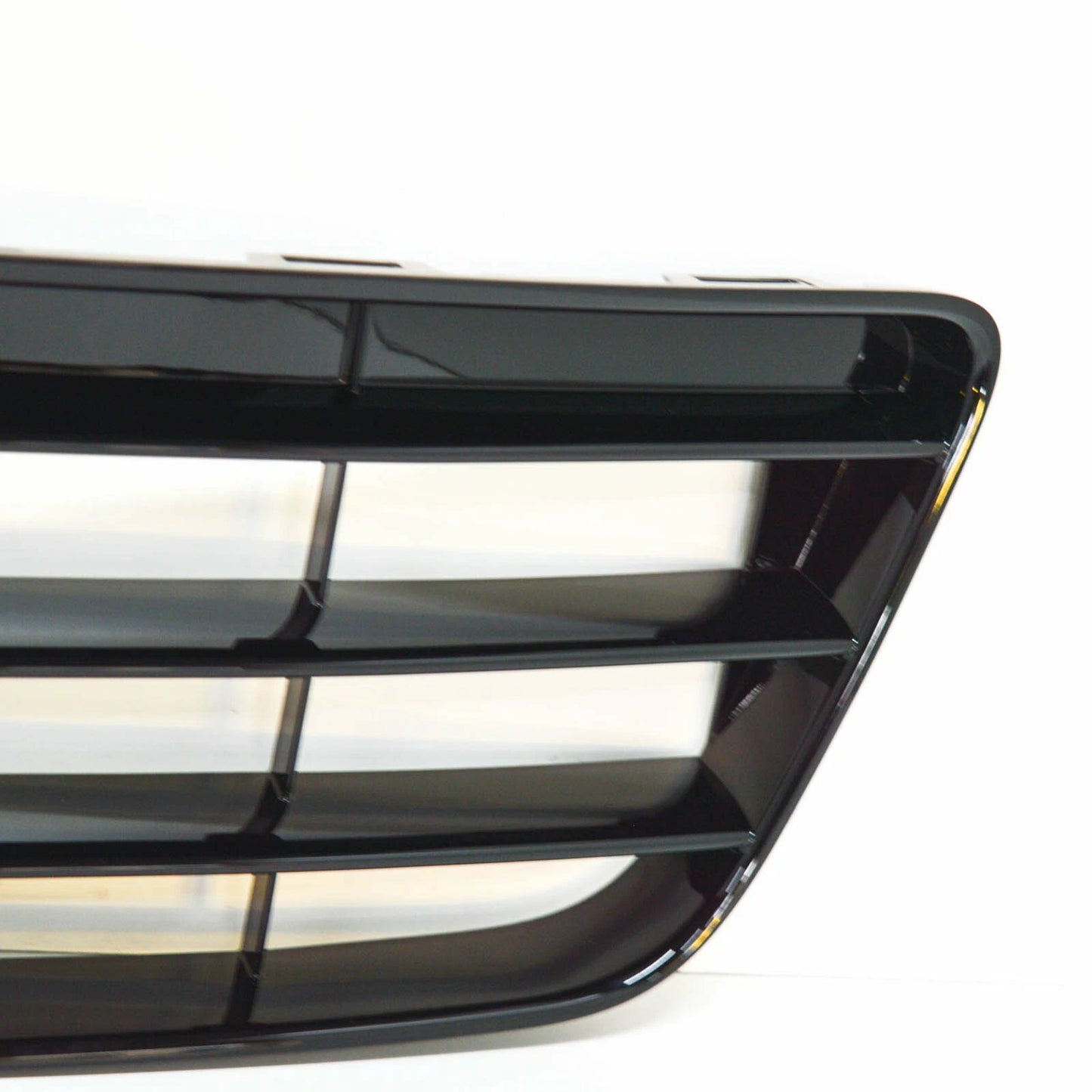 NEW VOLKSWAGEN SCIROCCO 137 FRONT BUMPER LOWER GRILLE 1K8853677A041