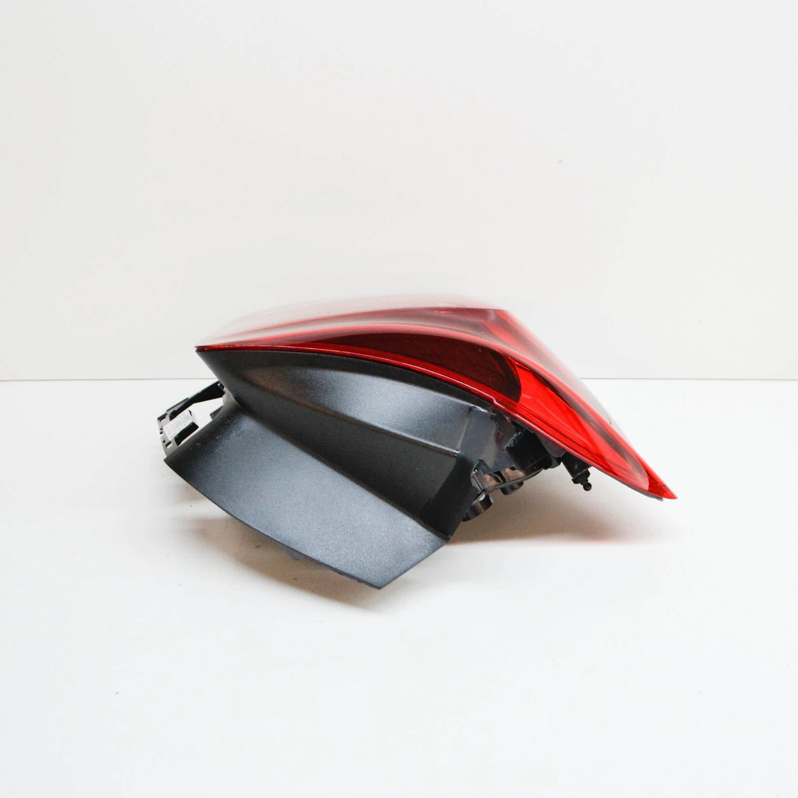 NEW BMW 1 F20 REAR LEFT SIDE TAIL LIGHT 63217270097 ORIGINAL