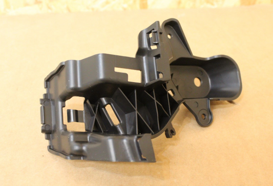 NEW MERCEDES-BENZ C W205 REAR LEFT BUMPER BRACKET A2058851114 ORIGINAL