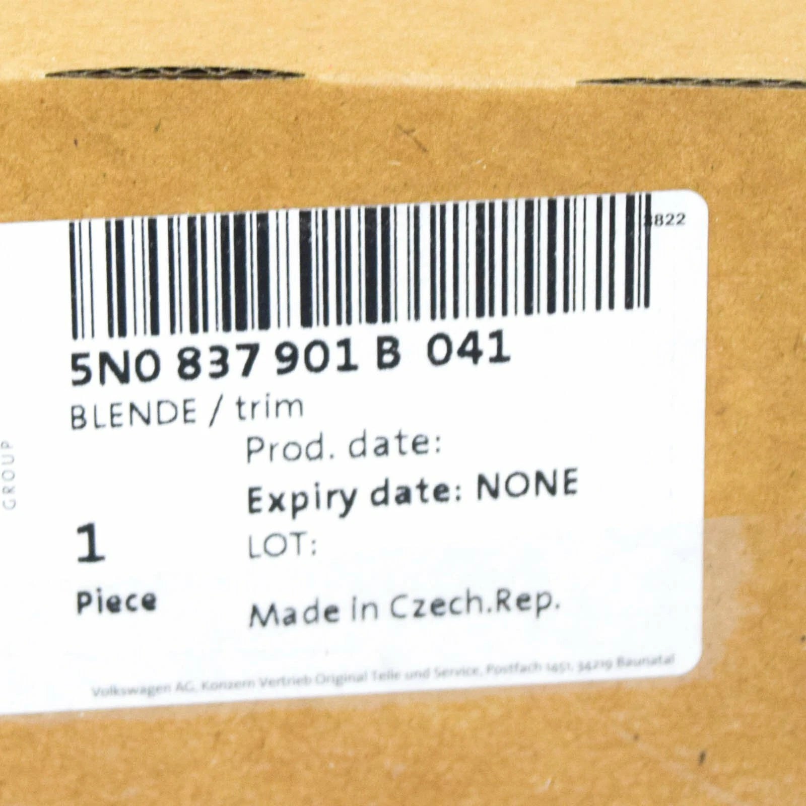 NEW VW TIGUAN MK1 FRONT LEFT DOOR WINDOW FRAME TRIM 5N0837901B041