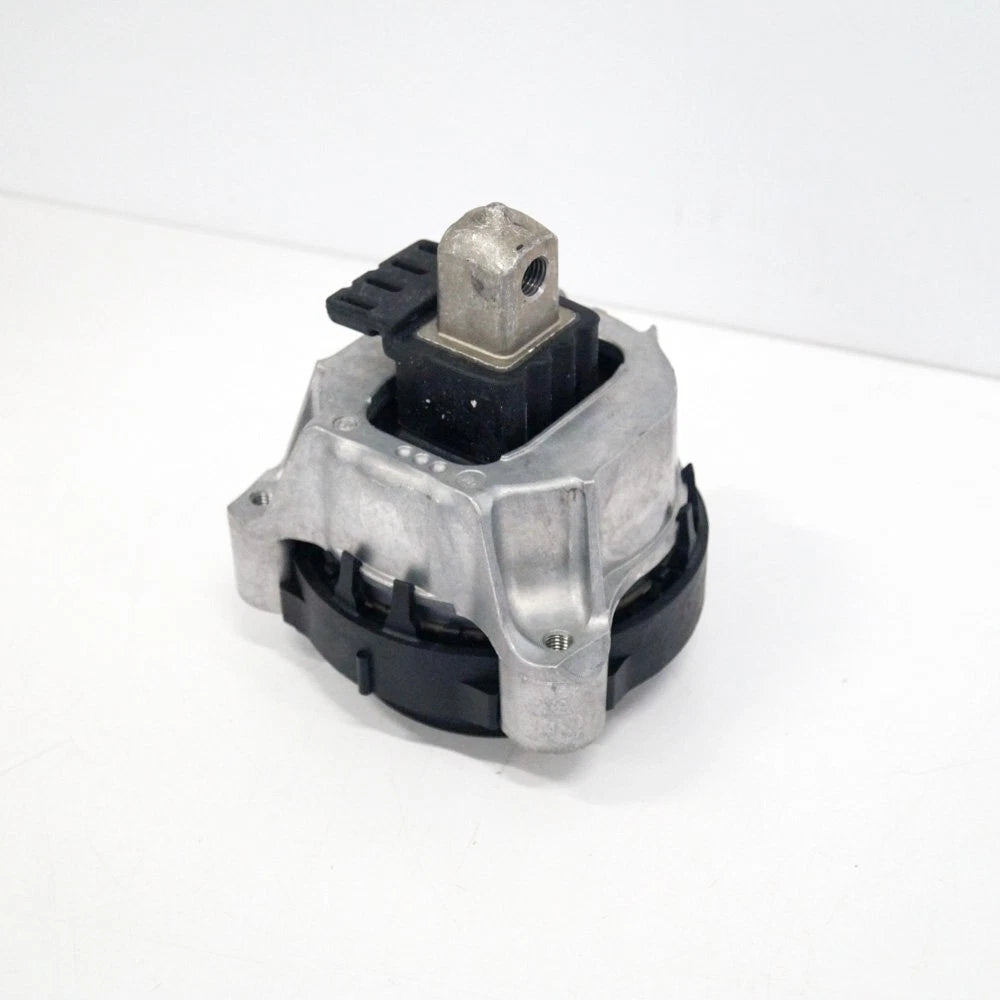 NEW BMW 7 G11 ENGINE MOUNT RIGHT SIDE 6860488 2017 ORIGINAL