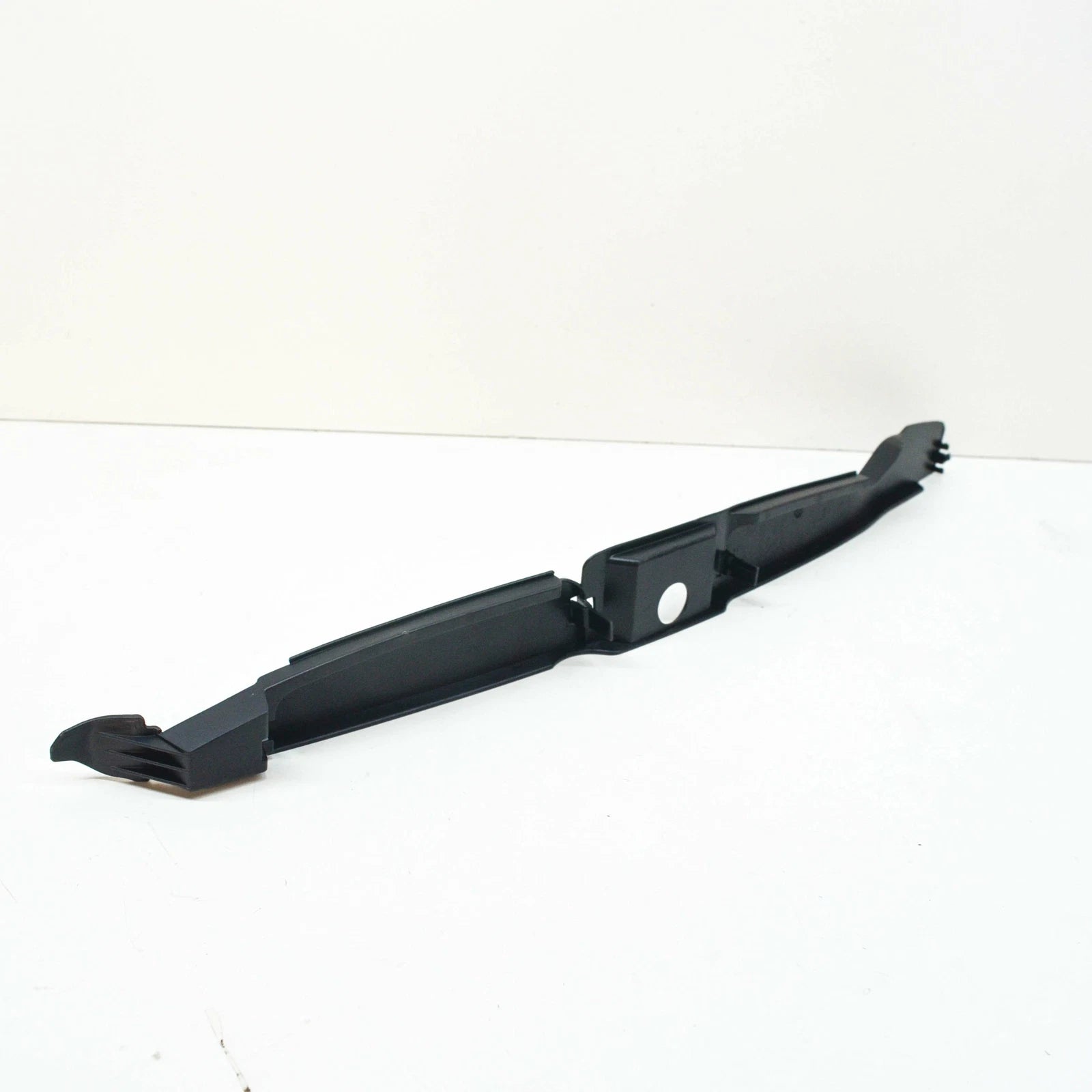 NEW VOLKSWAGEN TIGUAN AD FRONT LEFT FENDER WING END PLATE 5N0821111 ORIGINAL