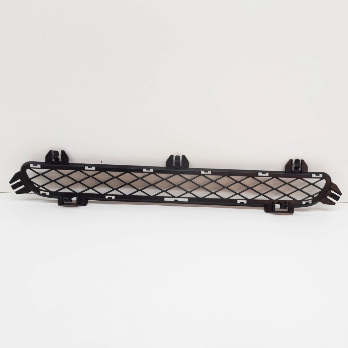 NEW BMW X3 F25 FRONT BUMPER UPPER CENTER GRILLE 51117210466 ORIGINAL