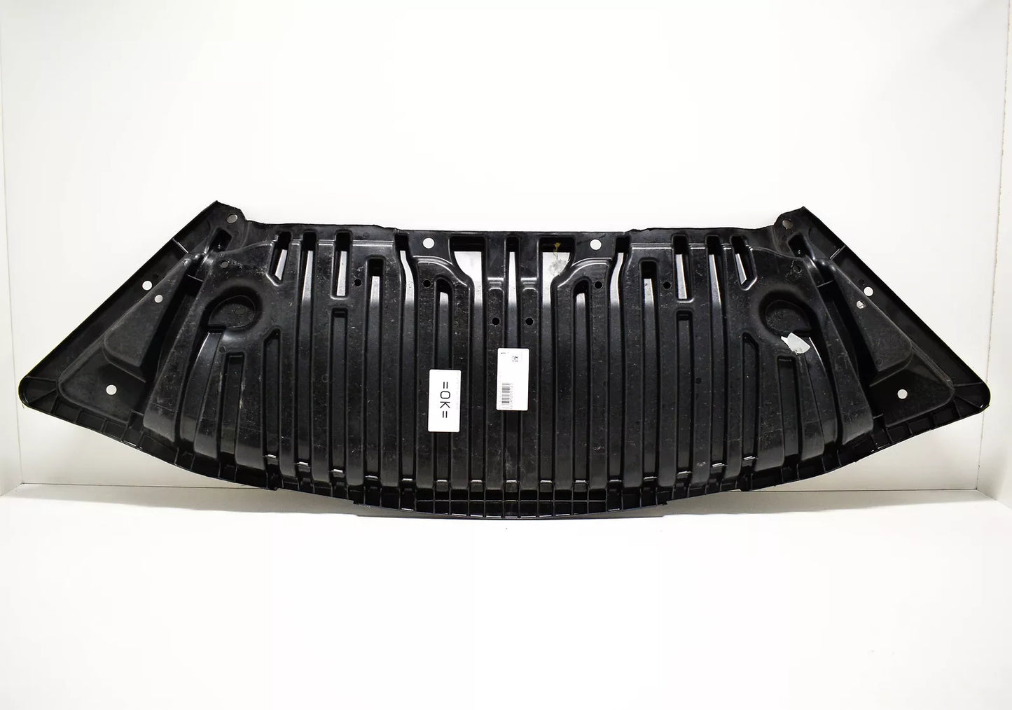 NEW MERCEDES-BENZ C-CLASS W204 ENGINE UNDERTRAY COVER A2045200723 ORIGINAL