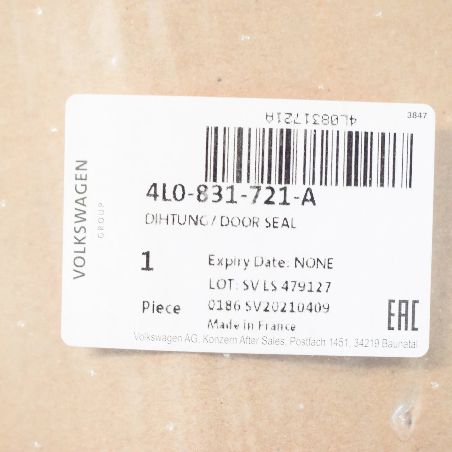 NEW AUDI Q7 4L FRONT LEFT INNER DOOR SEAL 4L0831721A