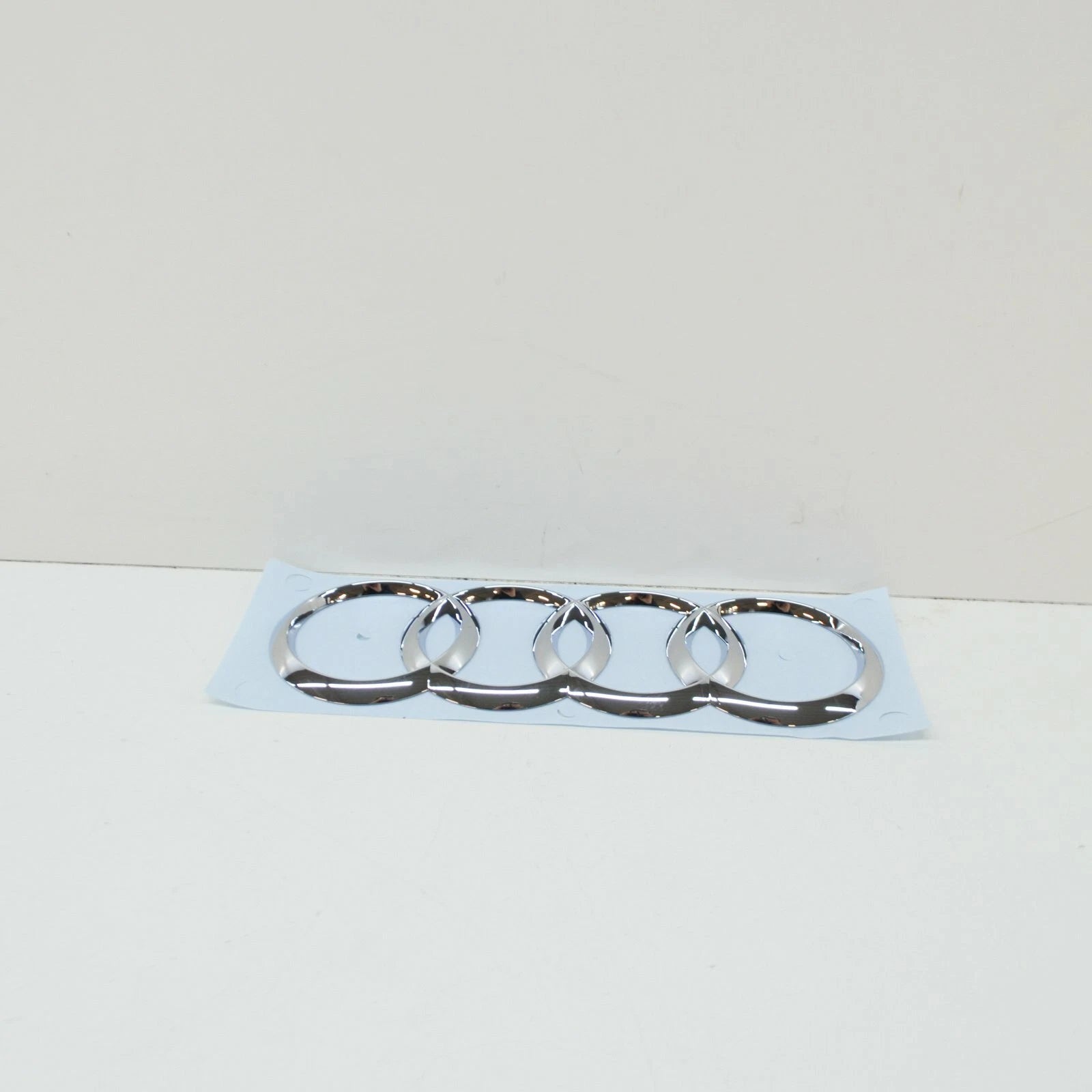 NEW AUDI A6 C7 REAR EMBLEM BADGE 4G58537422ZZ