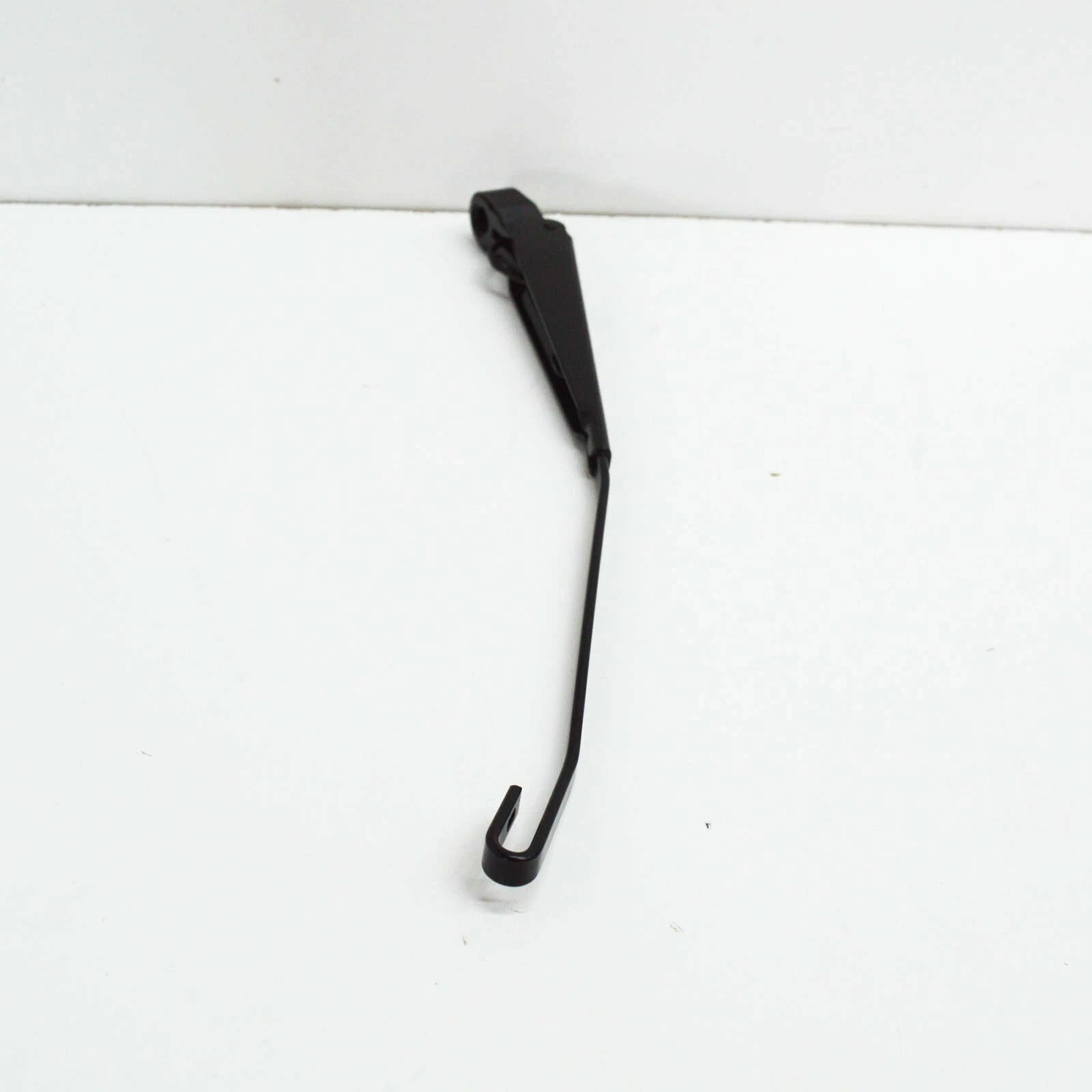 NEW MERCEDES BENZ G W463 REAR TRUNK WINDOW WIPER ARM A4638200244