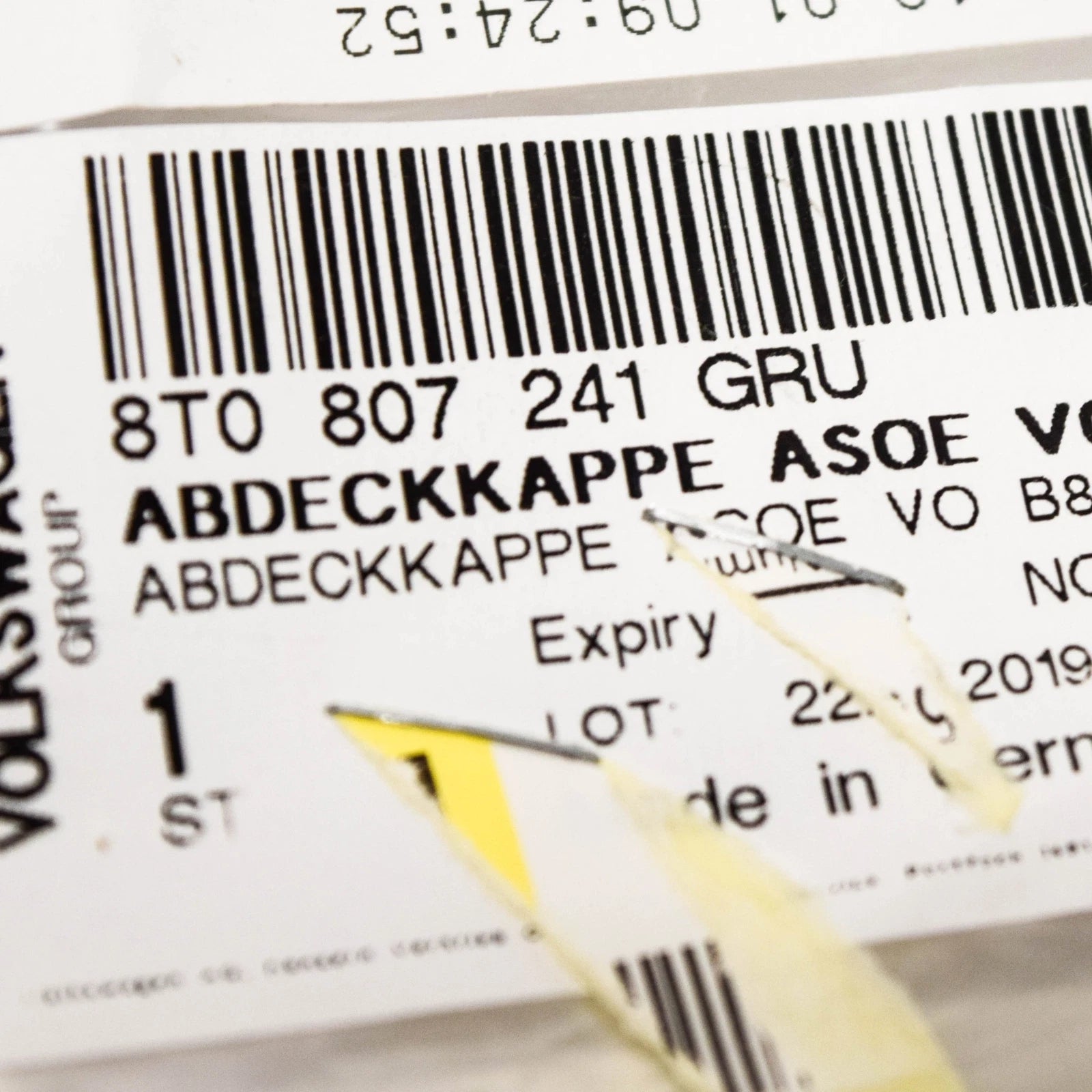 NEW AUDI A5 8T FRONT BUMPER TOW HOOK EYE COVER 8T0807241GRU 2013 ORIGINAL