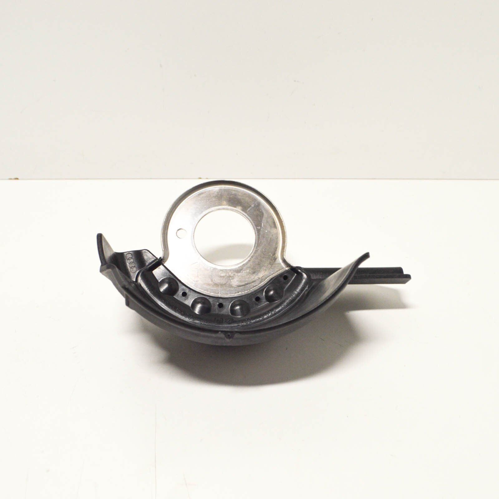 NEW AUDI A4 B8 REAR SUSPENSION STONE GUARD LEFT 8K0511539E 2013 ORIGINAL