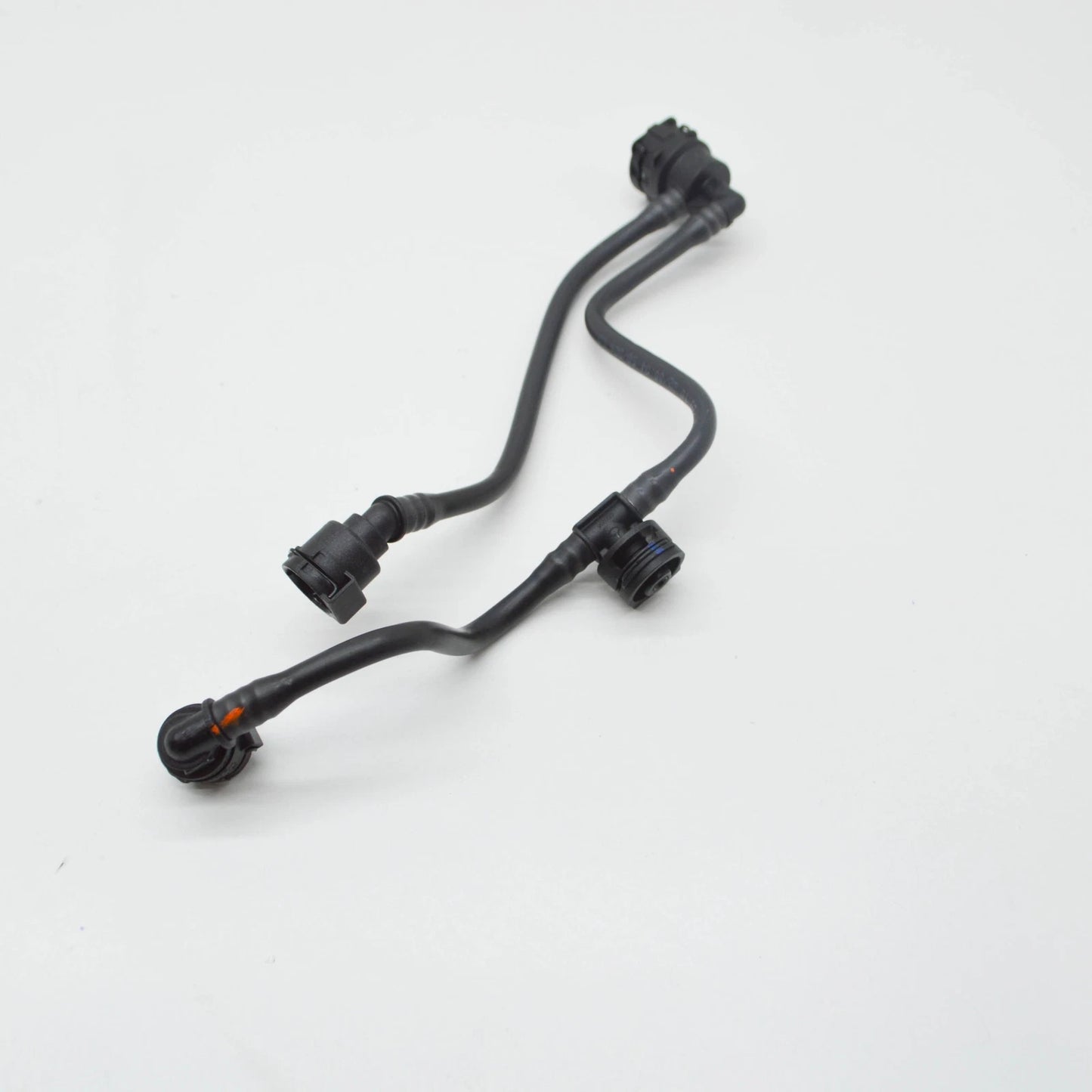 NEW MERCEDES-BENZ C W205 EXPANSION RESERVOIR BLEED LINE A2055015001