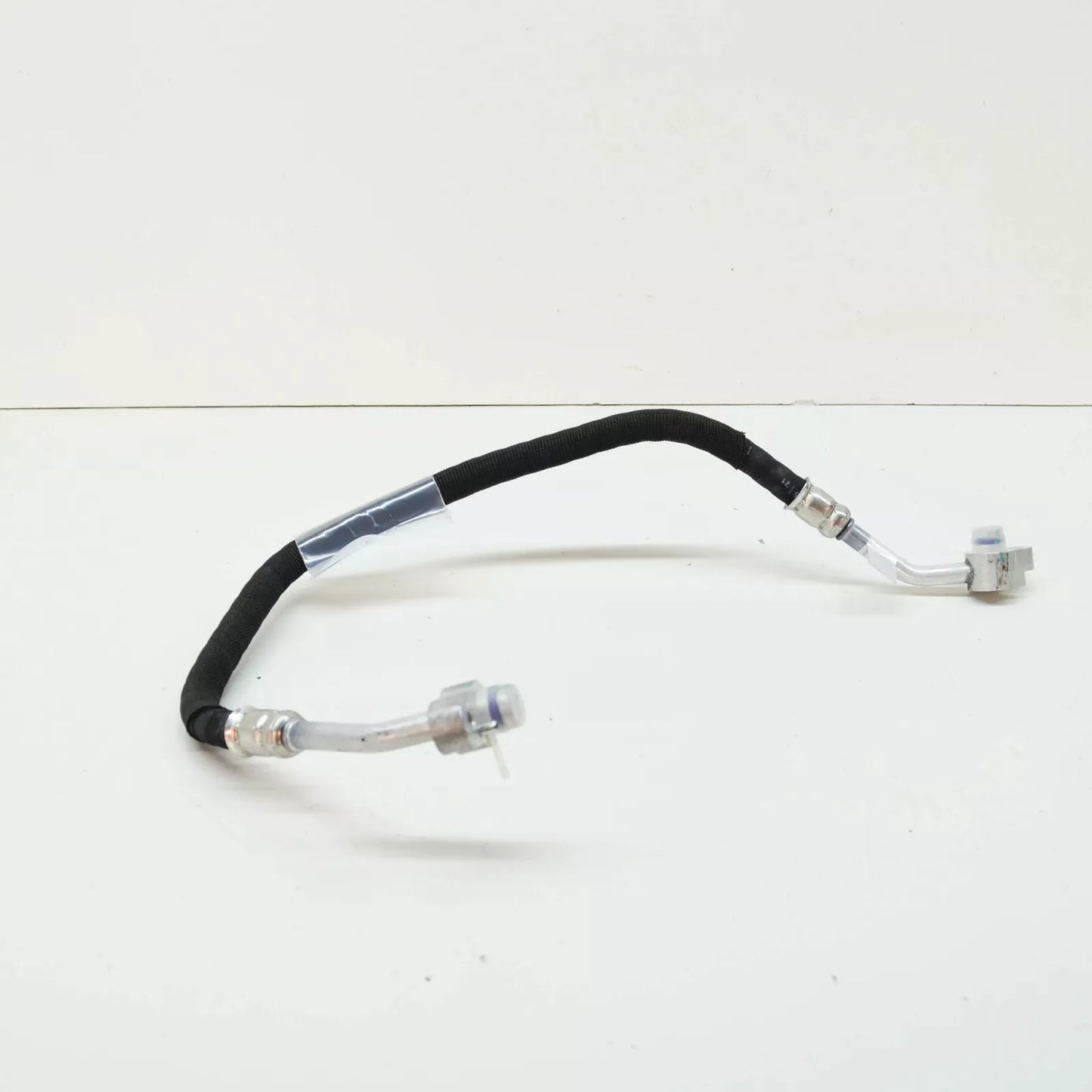 NEW AUDI A4 AVANT B9 A/C AIR CONDITIONING REFRIGERANT PIPE 8W0816721BF ORIGINAL