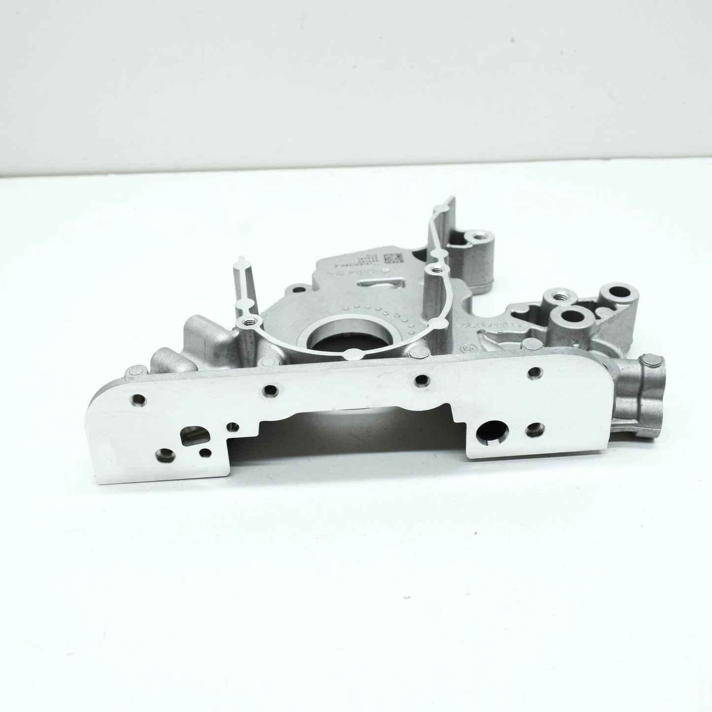 NEW VOLKSWAGEN POLO AW FRONT SEALING FLANGE 05C103151 ORIGINAL