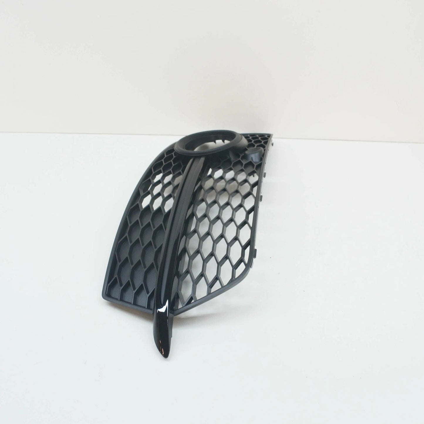 NEW AUDI Q5 8R LEFT FOG LIGHT GRILLE S-LINE 8R0807681SZDE 2015