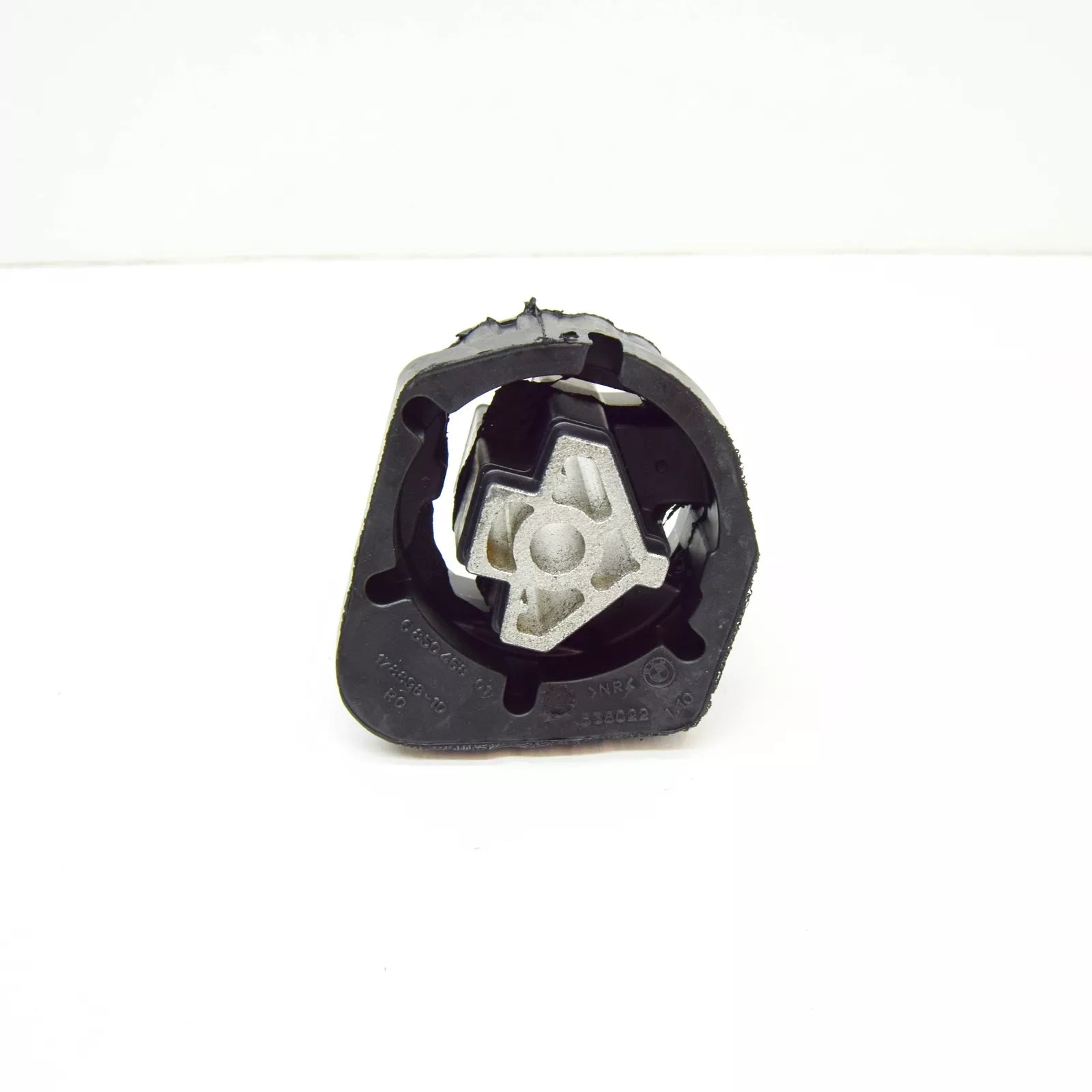 NEW BMW X4 F26 AUTOMATIC TRANSMISSION MOUNT 6850468 22316850468 ORIGINAL