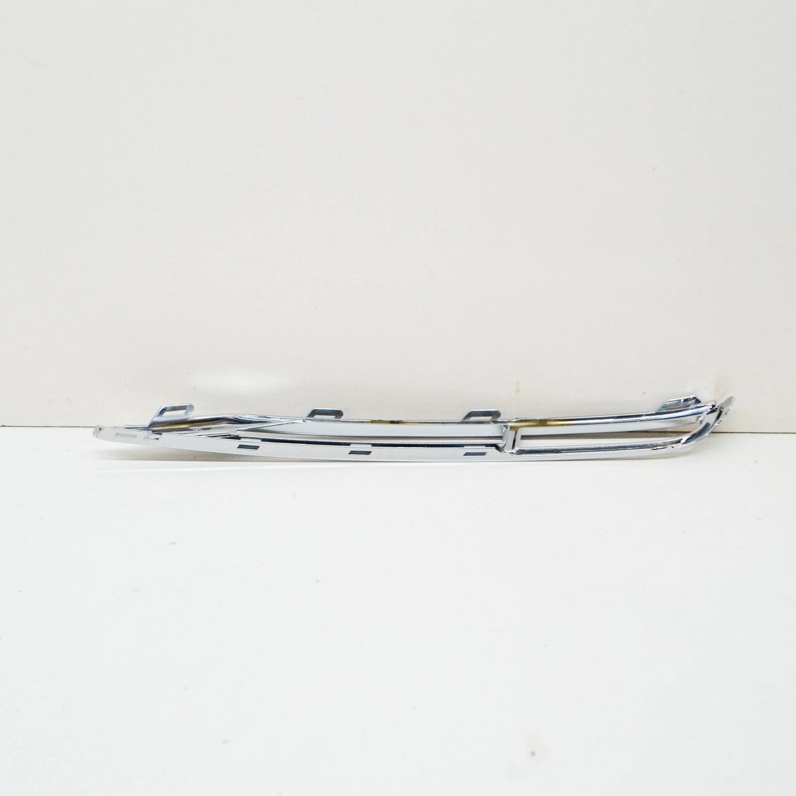 NEW VOLKSWAGEN PHAETON 3D FRONT LEFT BUMPER CHROME MOLDING 3D08072432ZZ ORIGINAL