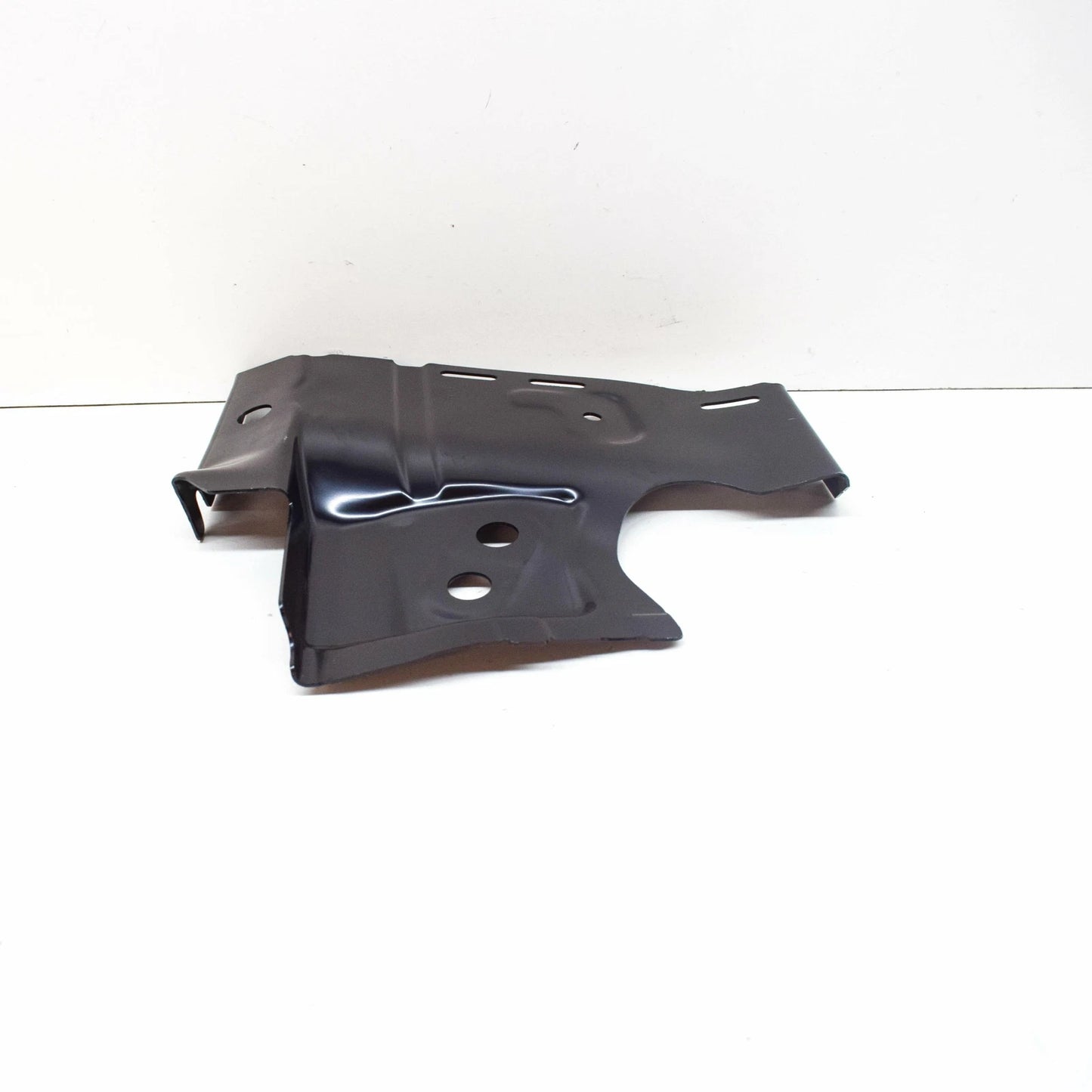 NEW AUDI A4 ALLROAD B9 FRONT FENDER APRON EXTENSION PLATE 8W0805282B ORIGINAL