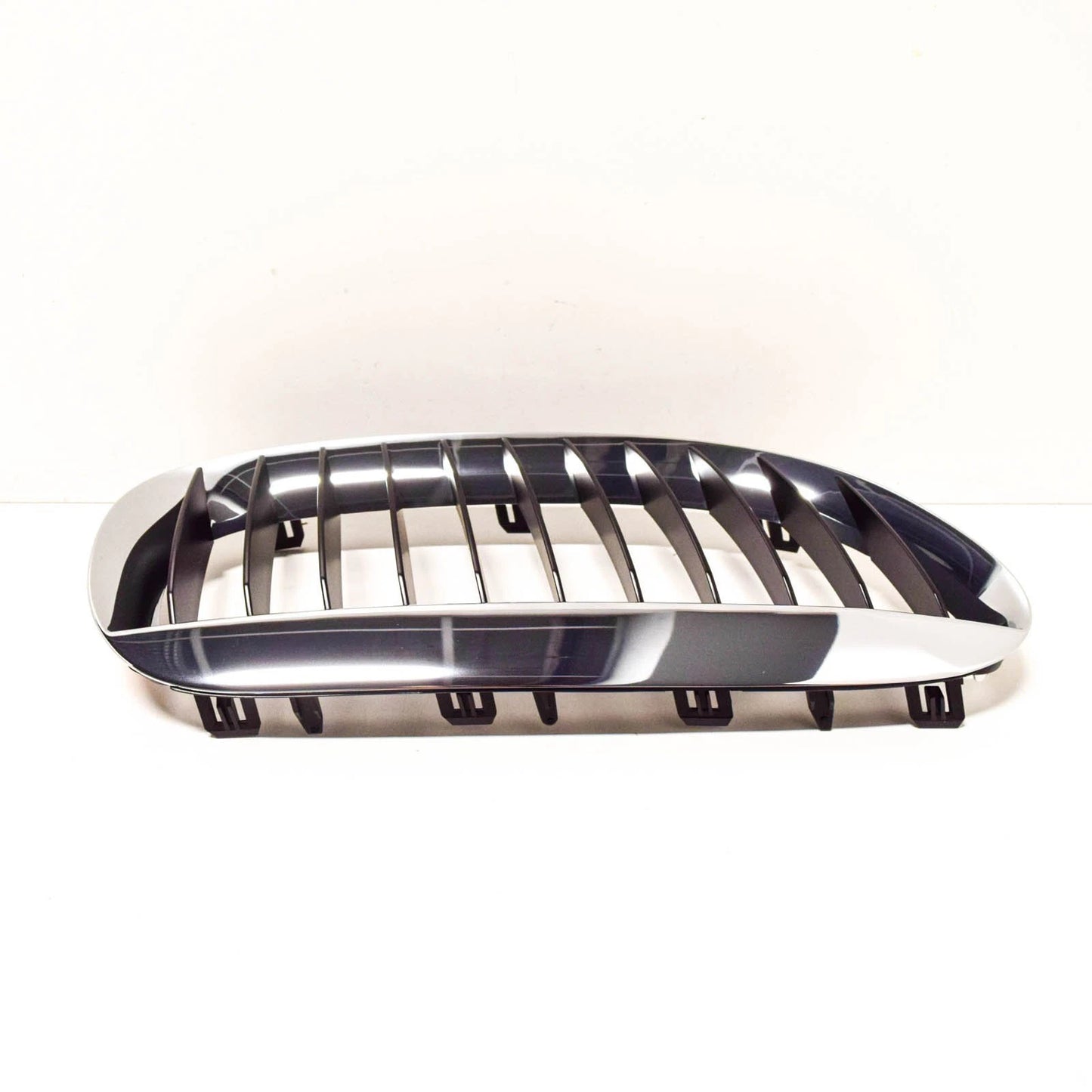 NEW BMW 6 E63 FRONT RIGHT FOG LIGHT GRILL 51137008916 7008916 2004 3796361