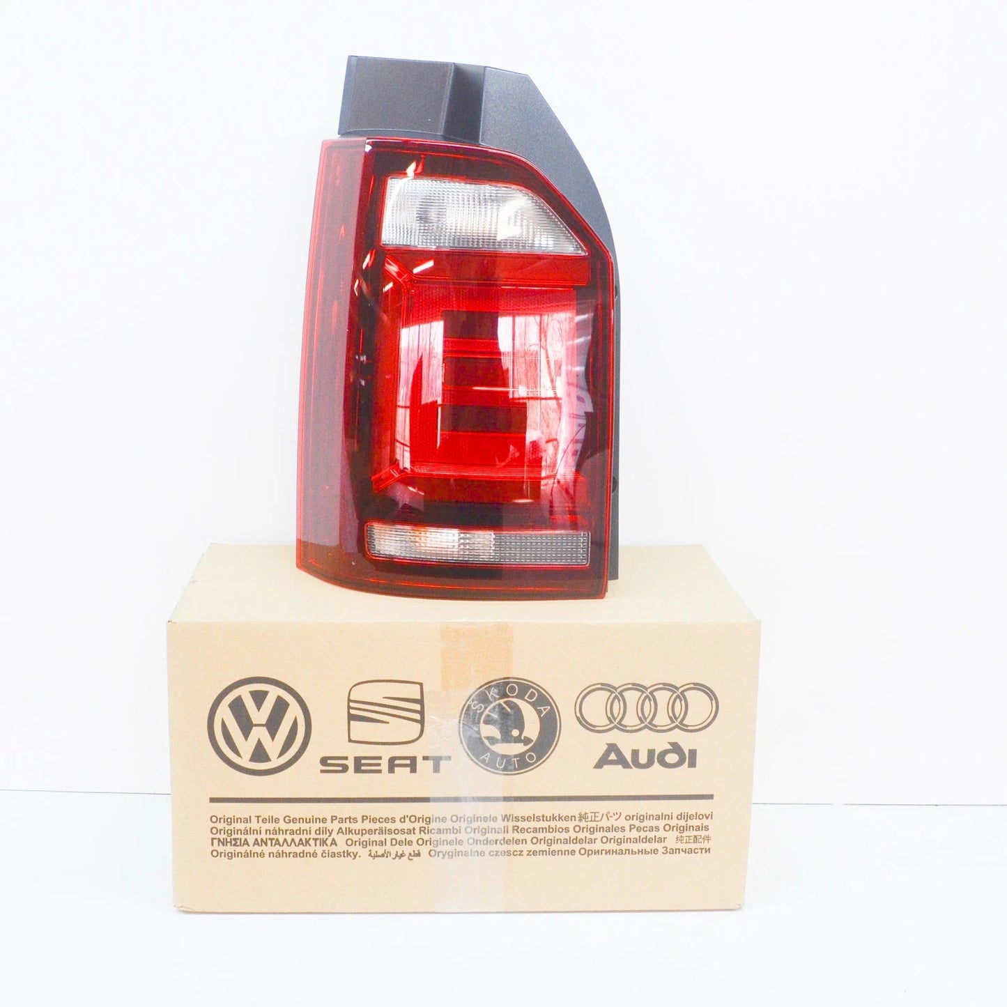 NEW VW TRANSPORTER T6 REAR LEFT LED TAILLIGHT 7E0945207F ORIGINAL