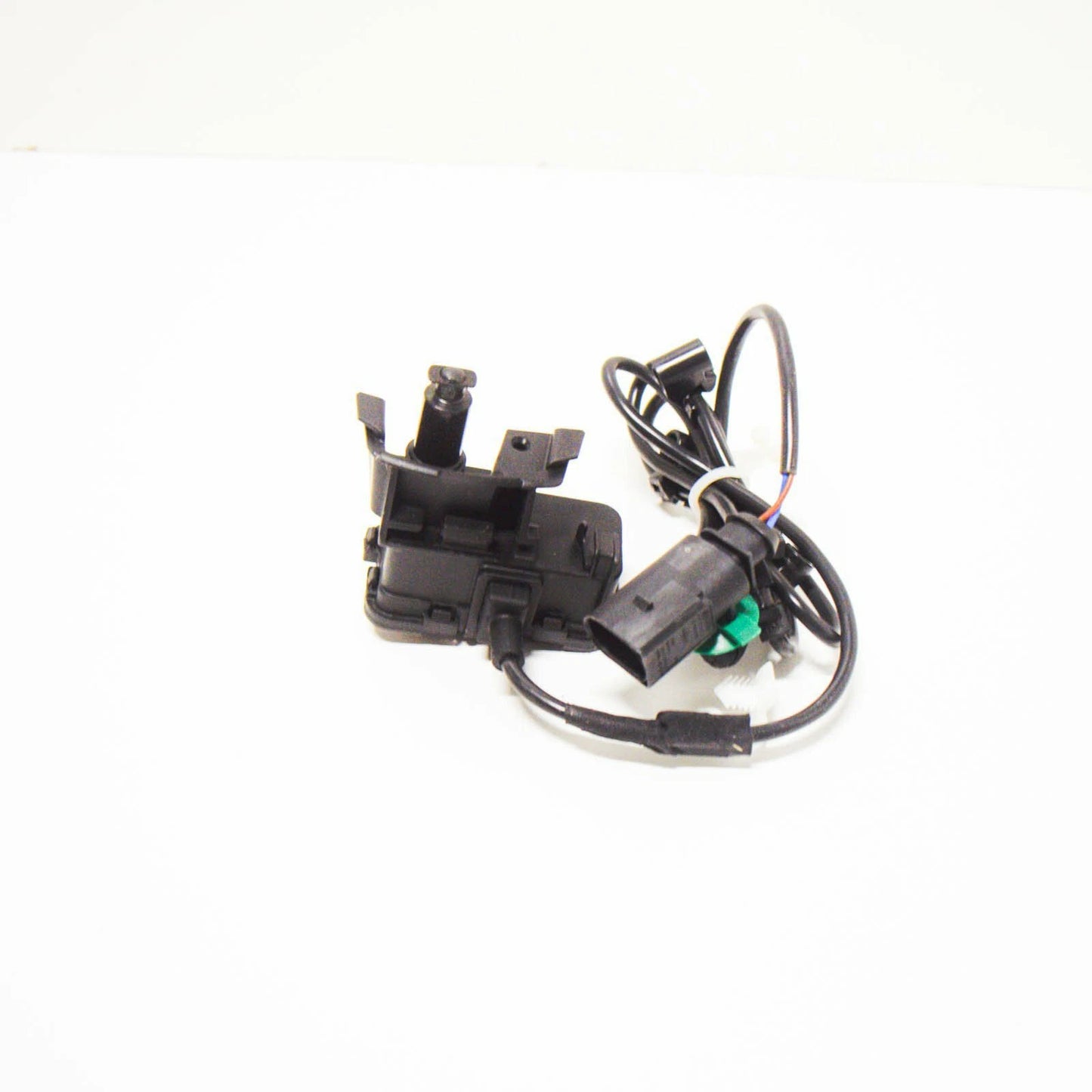 NEW VW AMAROK REAR LEFT ELECTRIC THROTTLE CONTROL ELEMENT 2H6810773A