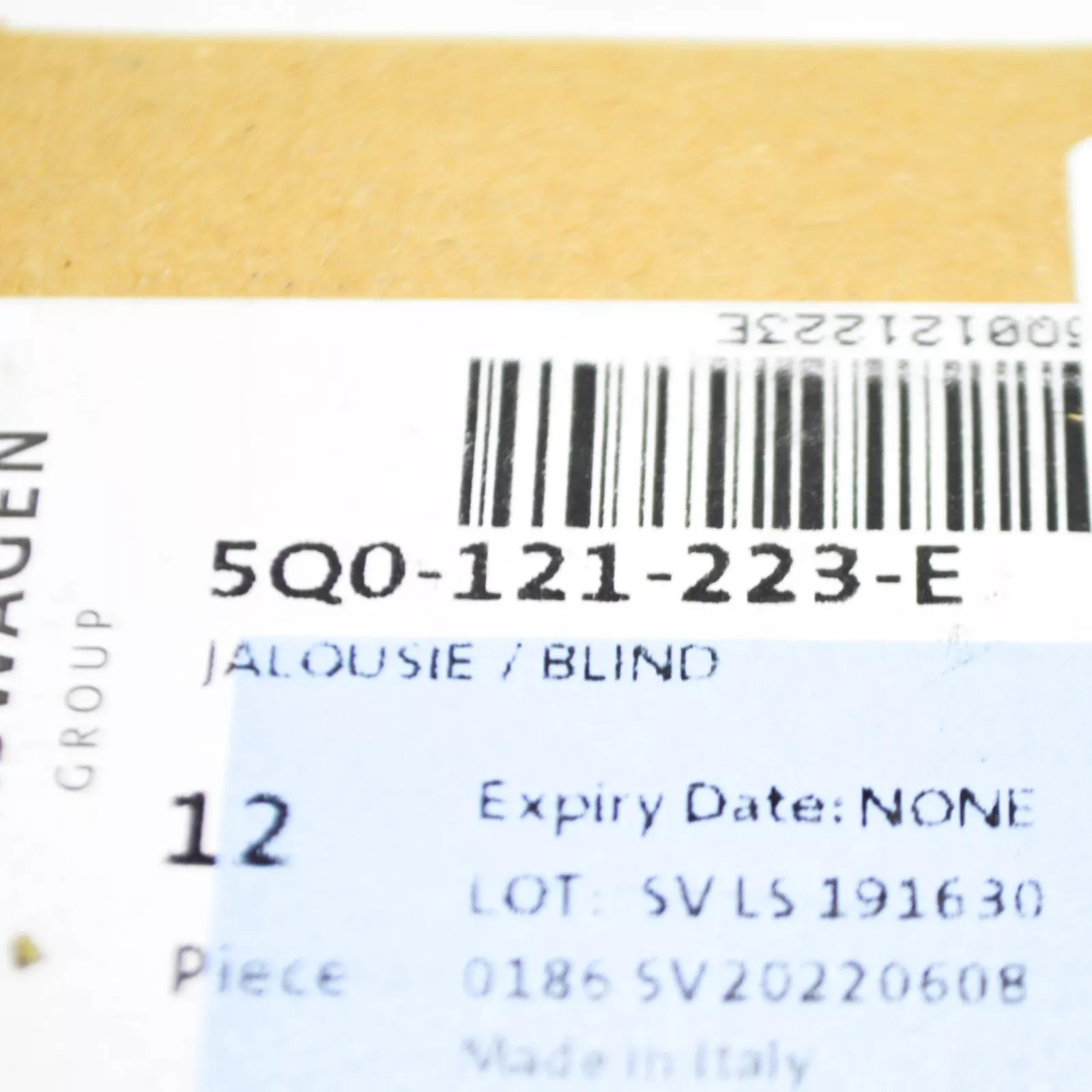 NEW VOLKSWAGEN ARTEON 3H7 RADIATOR SHUTTER ASSEMBLY 5Q0121223E ORIGINAL