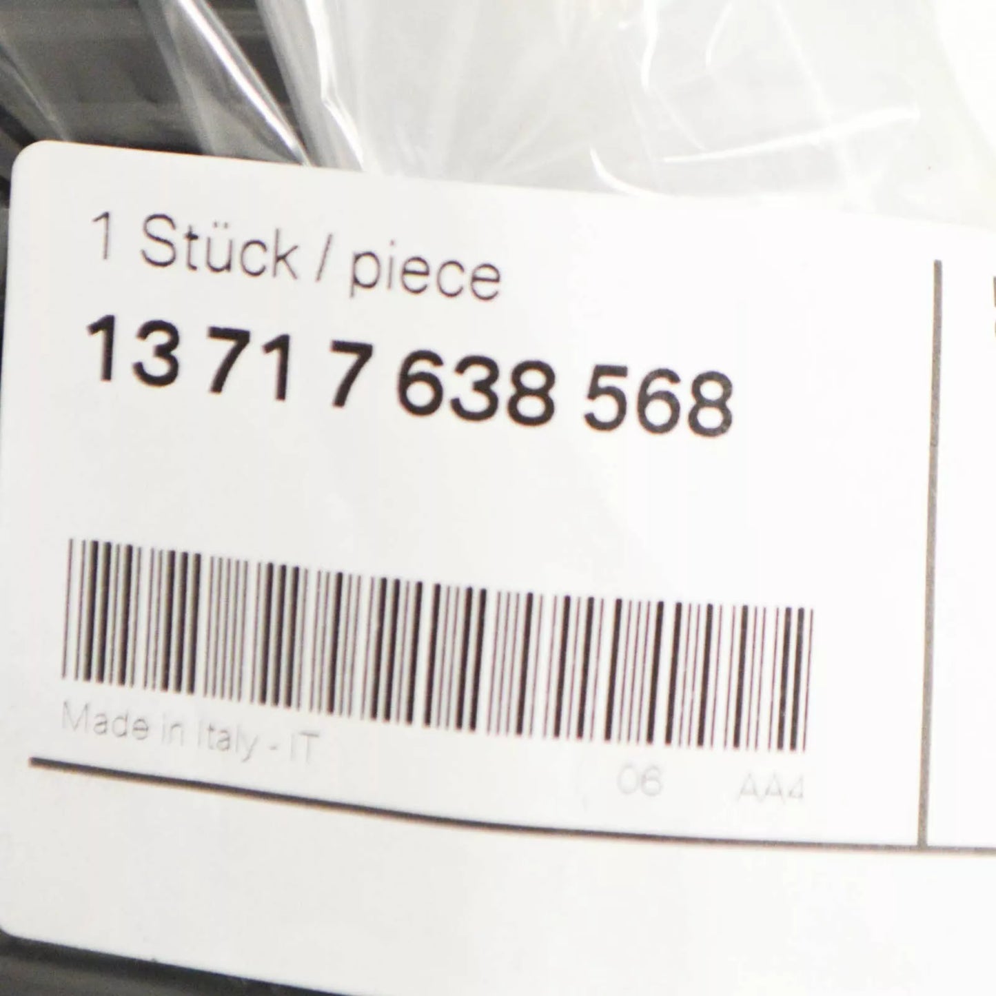 NEW BMW X5 F15 F85 RIGHT AIR INTAKE BOOT PIPE 13717638568 ORIGINAL