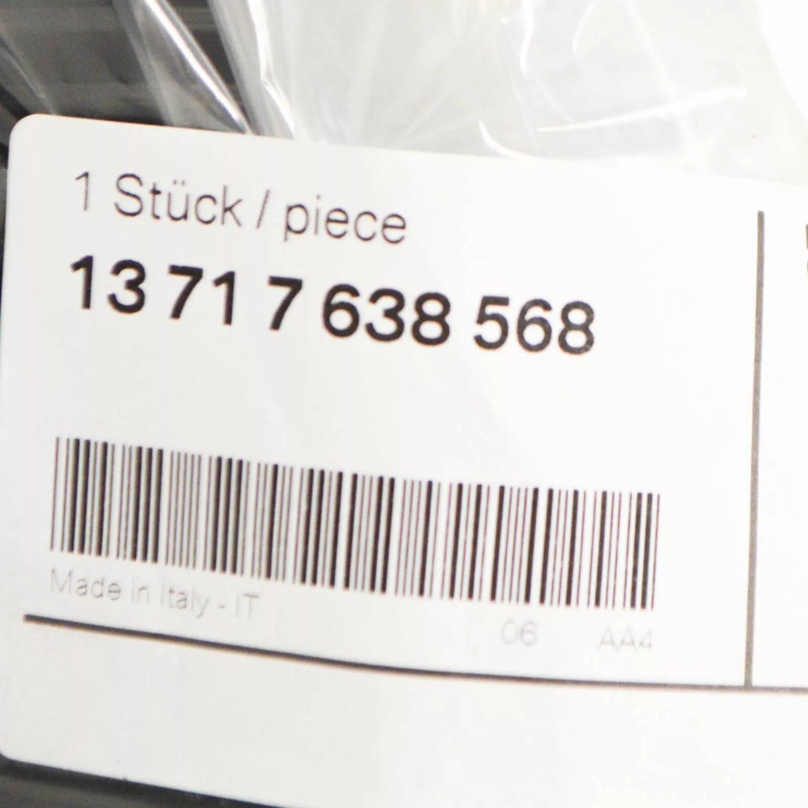 NEW BMW X5 F15 F85 RIGHT AIR INTAKE BOOT PIPE 13717638568 ORIGINAL