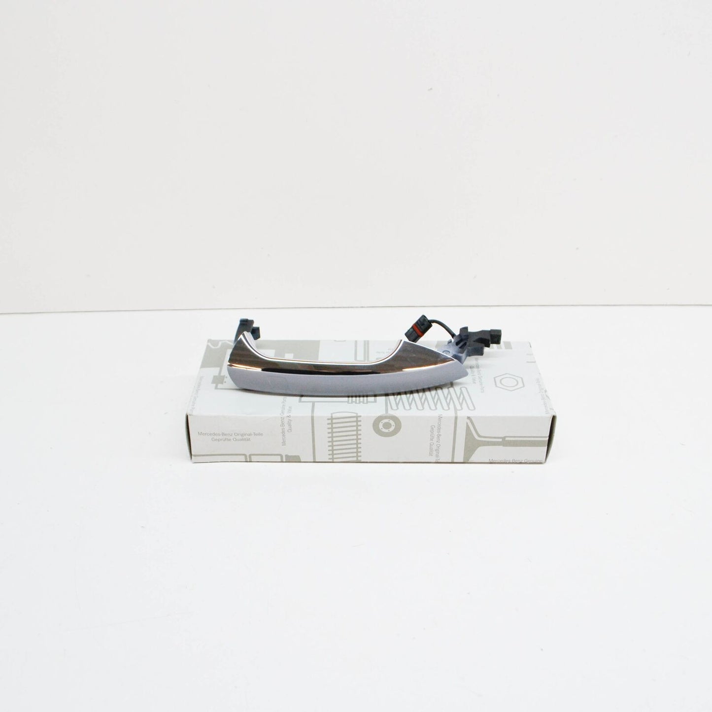 NEW MERCEDES-BENZ C-CLASS W204 REAR RIGHT DOOR EXTERIOR HANDLE A20476014709999