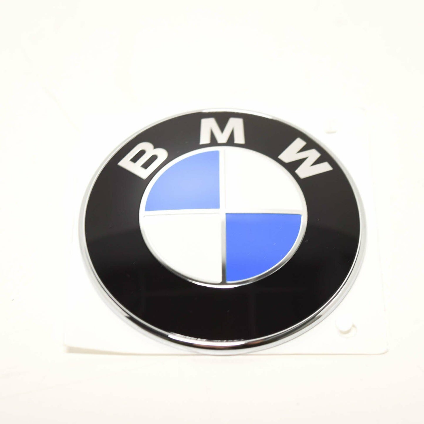 new bmw z3 coupe e36 rear trunk bootlid badge 70mm 7721222 51147721222 original