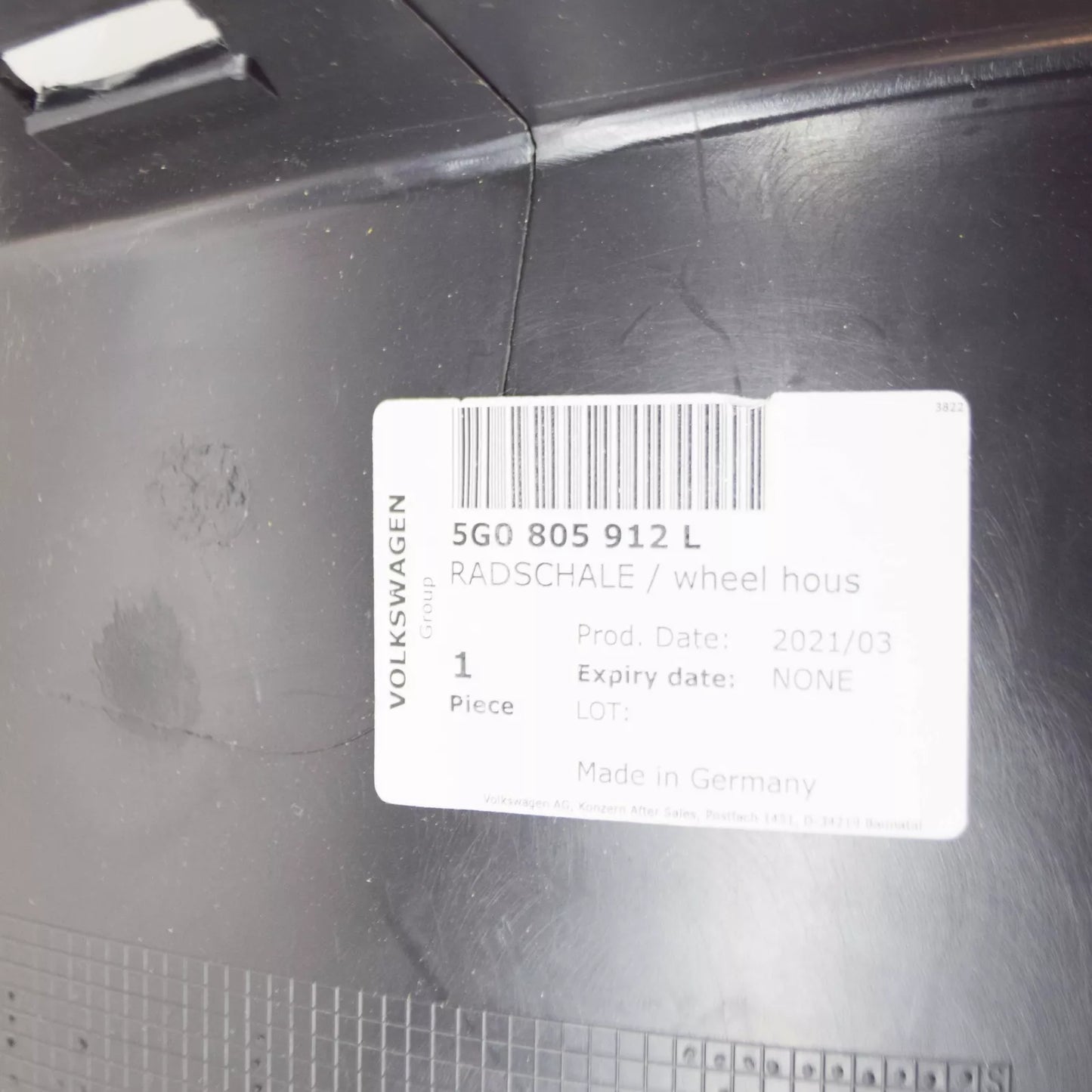NEW VOLKSWAGEN GOLF MK7 FRONT RIGHT ARCH GUARD FRONT END 5G0805912L