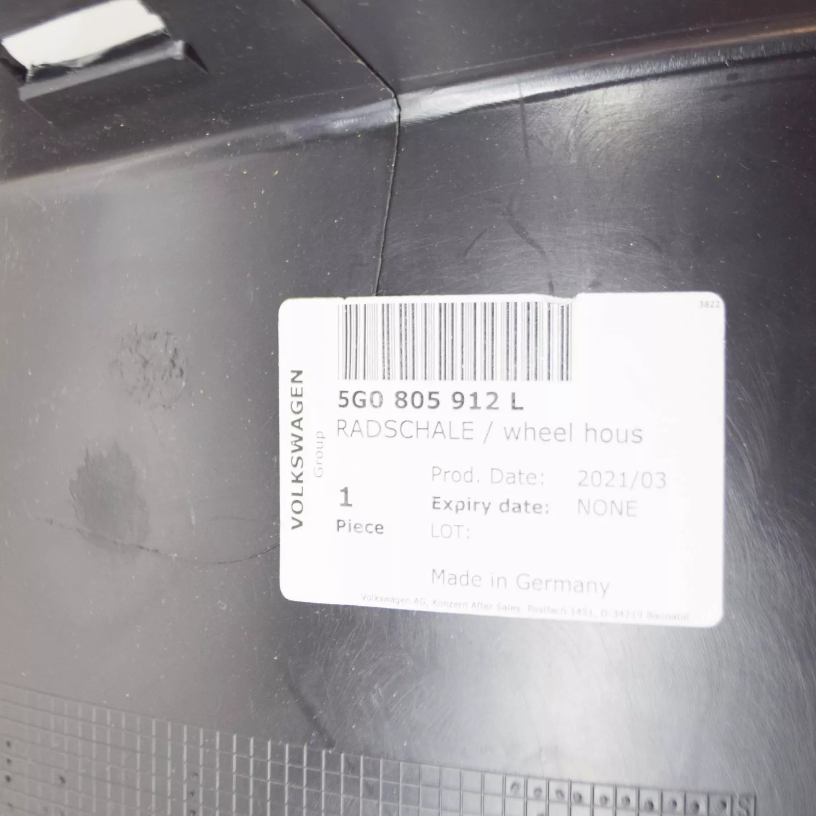 NEW VOLKSWAGEN GOLF MK7 FRONT RIGHT ARCH GUARD FRONT END 5G0805912L
