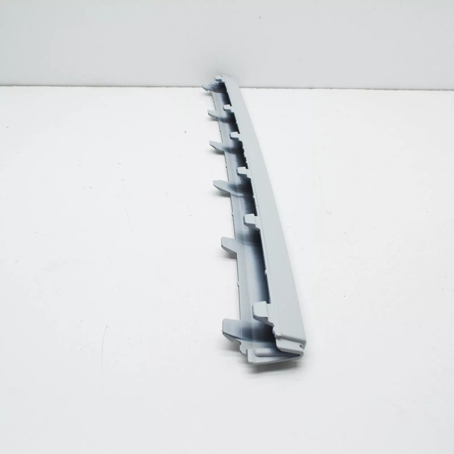 NEW VW TIGUAN AD FRONT BUMPER CENTER VENT GRILLE TRIM 5NA853211FGRU