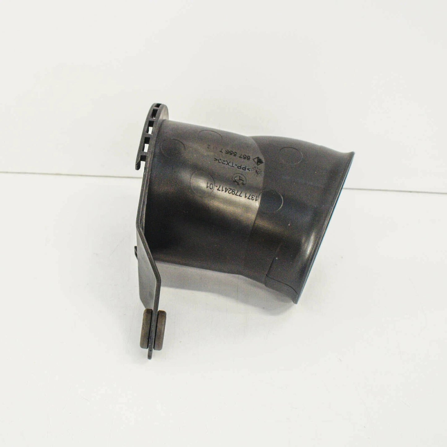 NEW BMW 5 E60 AIR INTAKE DUCT 13717792417 7792417 ORIGINAL