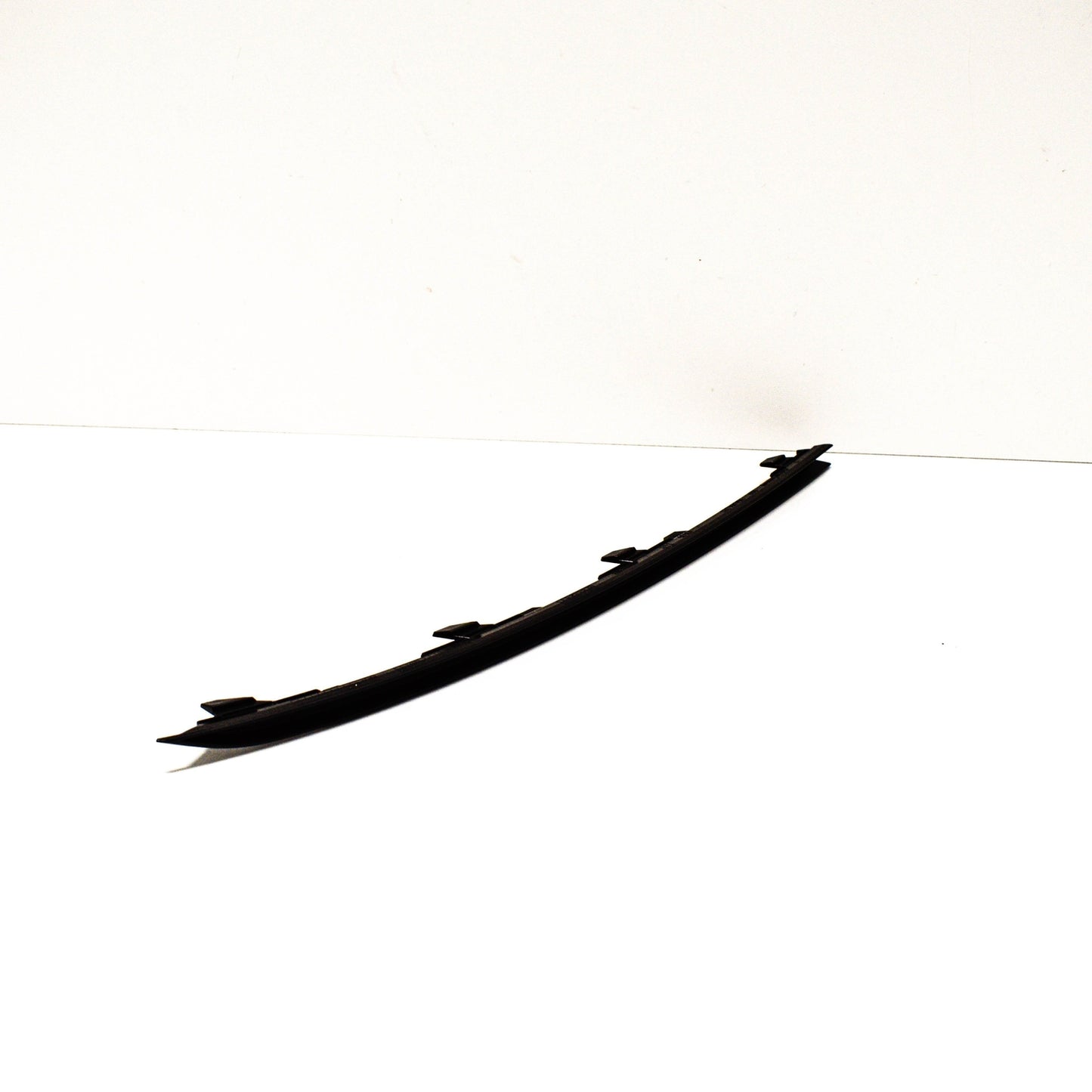 NEW VW PASSAT B8 FRONT BUMPER RIGHT SIDE STRIP 3G0854322 3G08543229B9 ORIGINAL