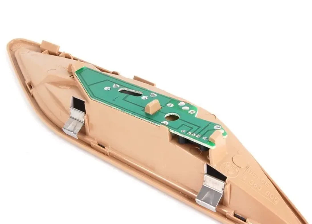 NEW BMW 5 E39 REAR LEFT INTERIOR LIGHT 8363605 63318363605 ORIGINAL