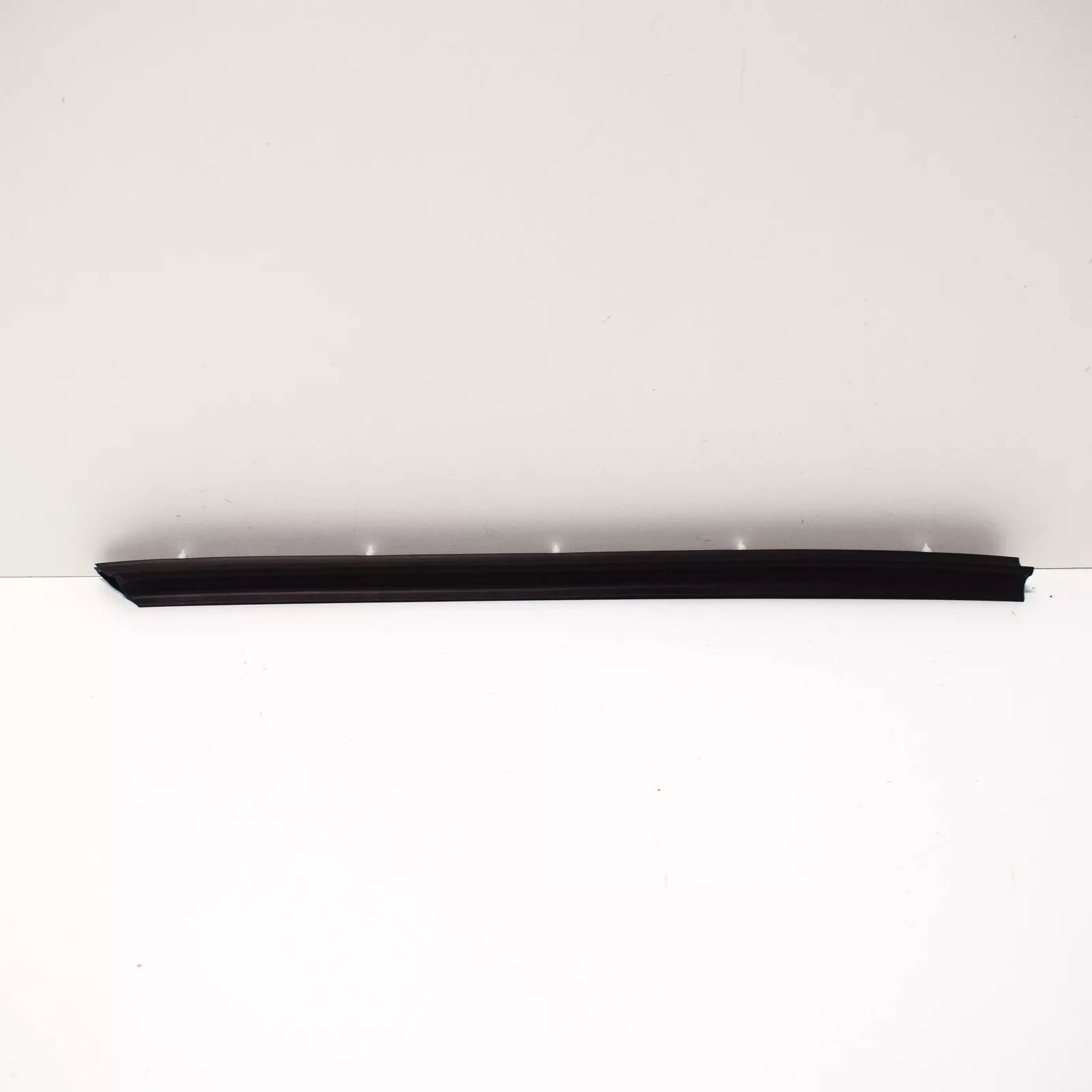 NEW VOLKSWAGEN TRANSPORTER T5 FRONT LEFT DOOR SEAL 7H0837565A ORIGINAL