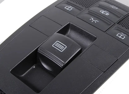 NEW MERCEDES-BENZ C W204 INTERIOR OVERHEAD LAMP A20490018049051 ORIGINAL