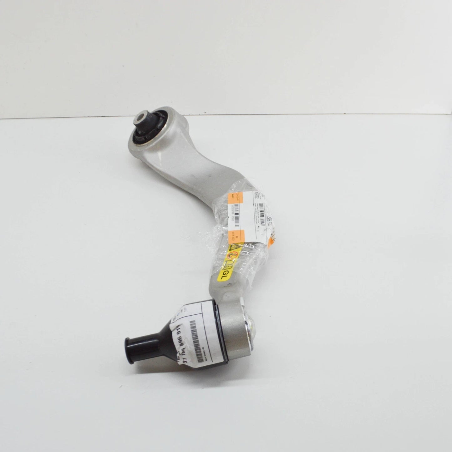 NEW BMW 8 G14 FRONT LEFT TENSION STRUT WITH RUBBER MOUNTING 31106886911 ORIGINAL