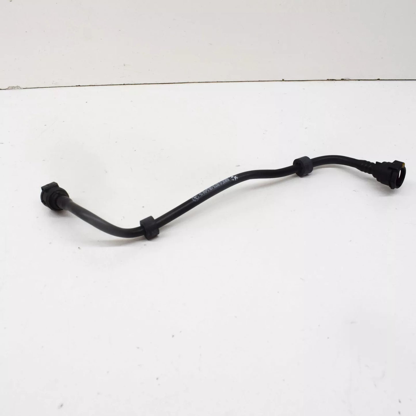 NEW BMW 5 G30 RIGHT WATER RADIATOR COOLANT HOSE 17128598387 ORIGINAL