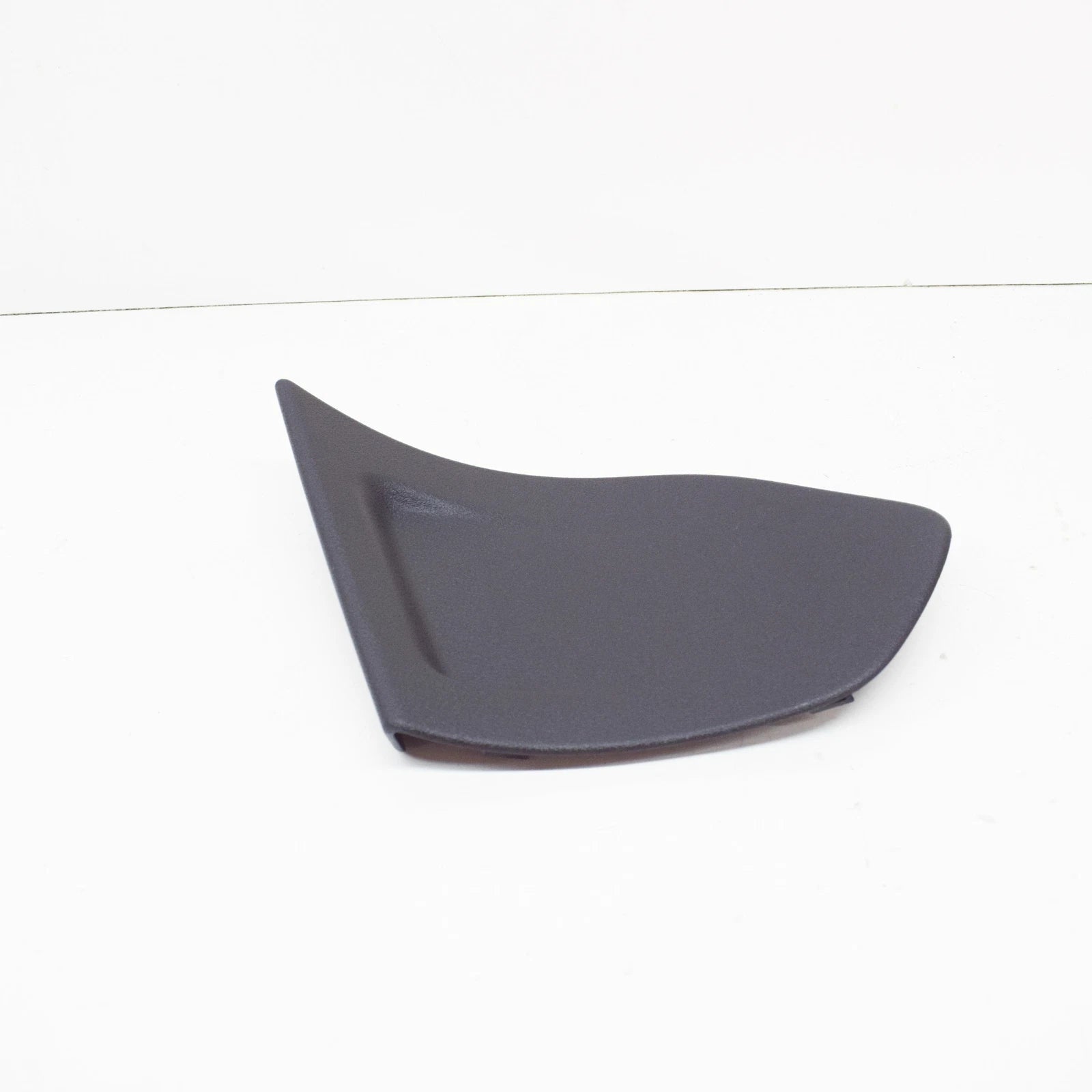 NEW AUDI Q3 8U REAR RIGHT TAIL LIGHT COVER 8U08676584PK ORIGINAL